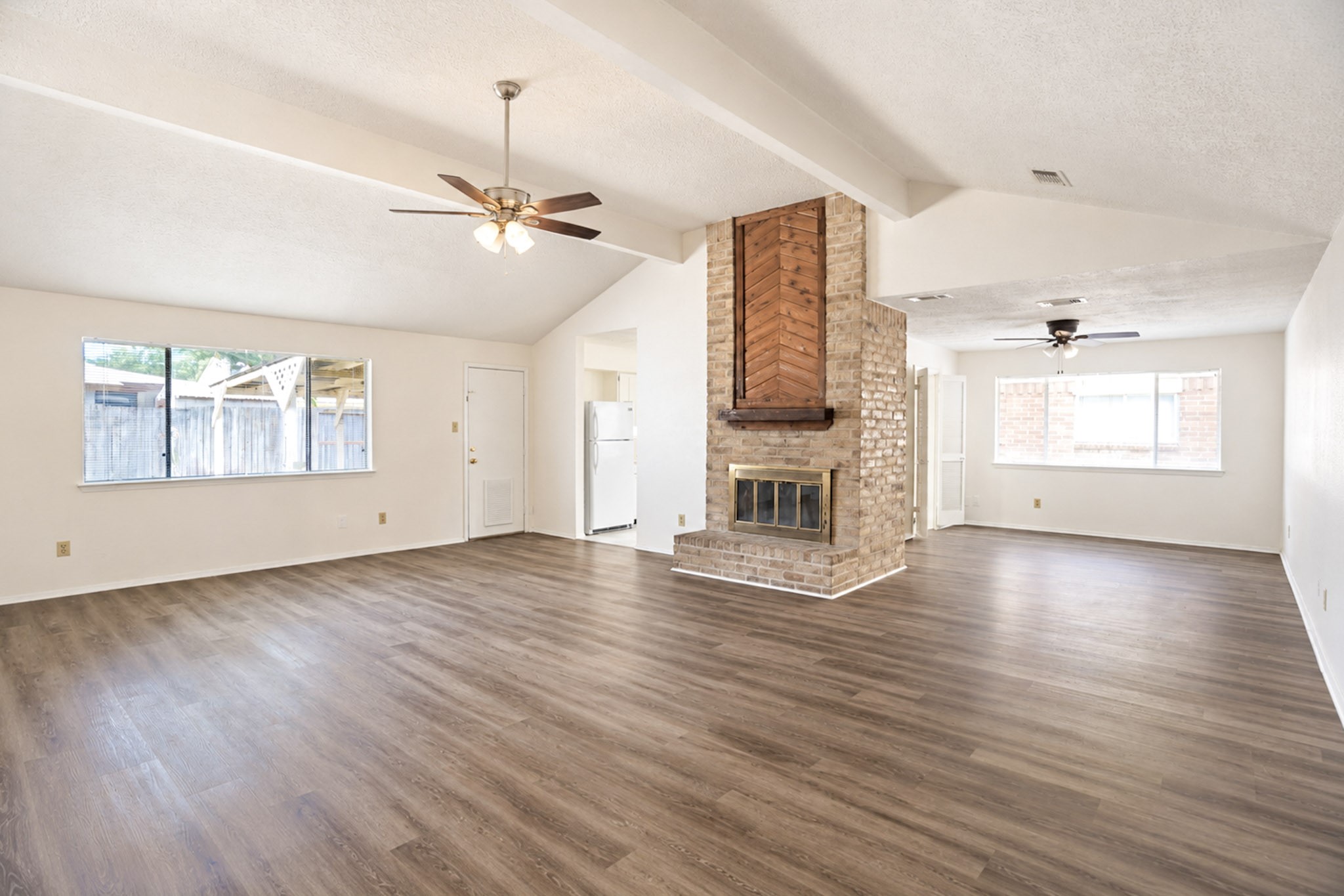 2326 Hazy Creek Drive Property Photo 6