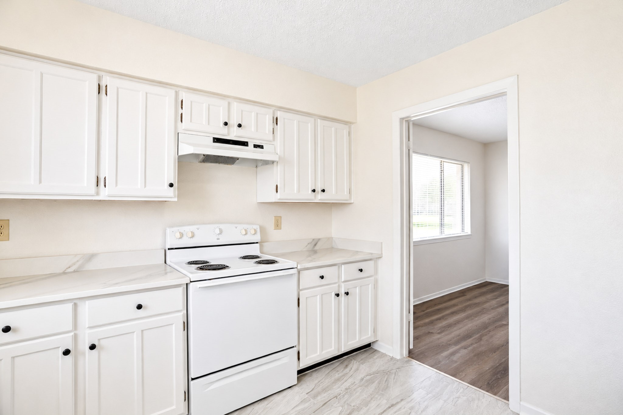 2326 Hazy Creek Drive Property Photo 15