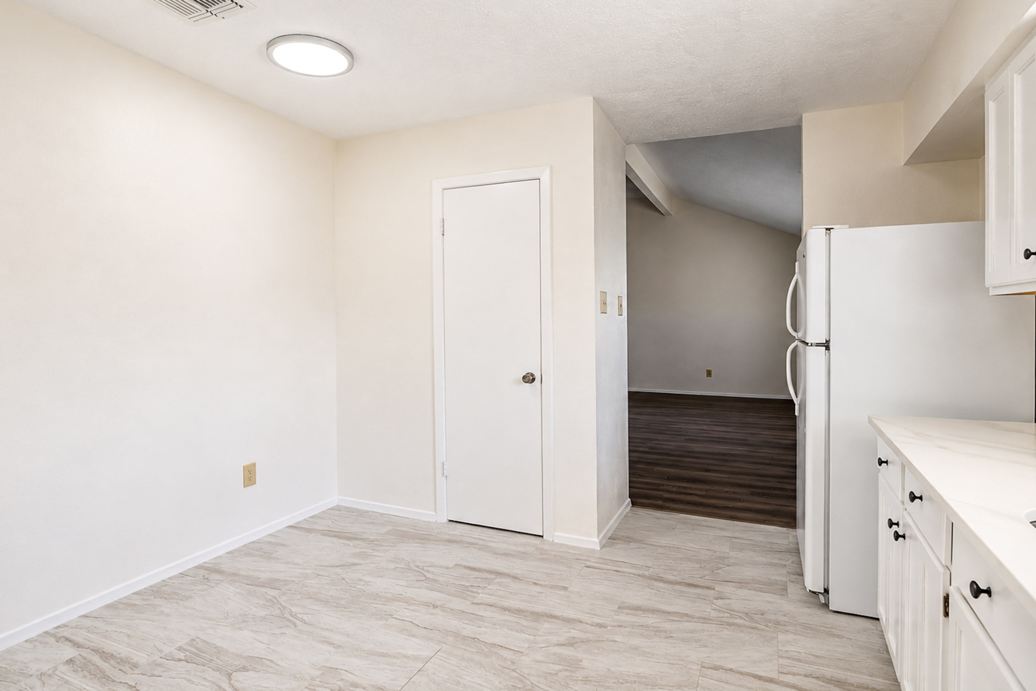 2326 Hazy Creek Drive Property Photo 16