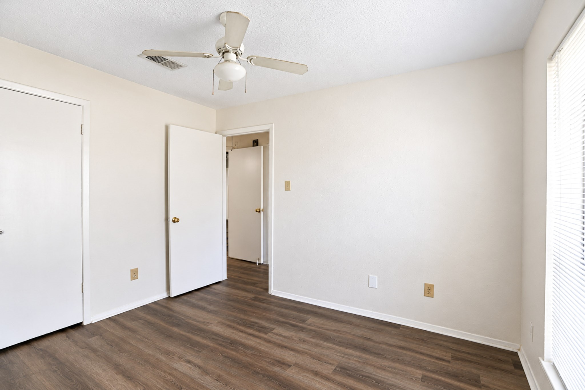 2326 Hazy Creek Drive Property Photo 30