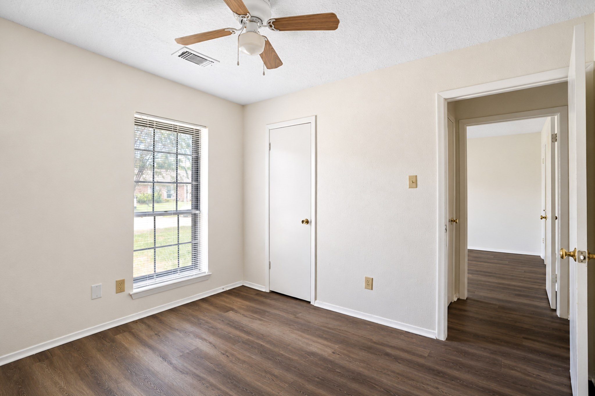 2326 Hazy Creek Drive Property Photo 33
