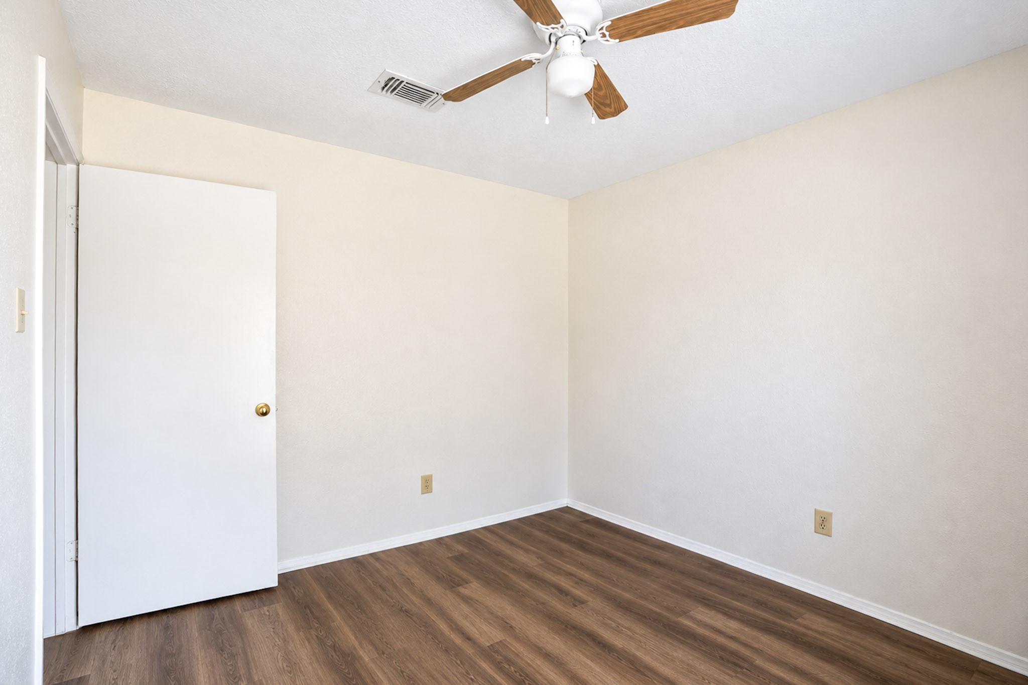 2326 Hazy Creek Drive Property Photo 35