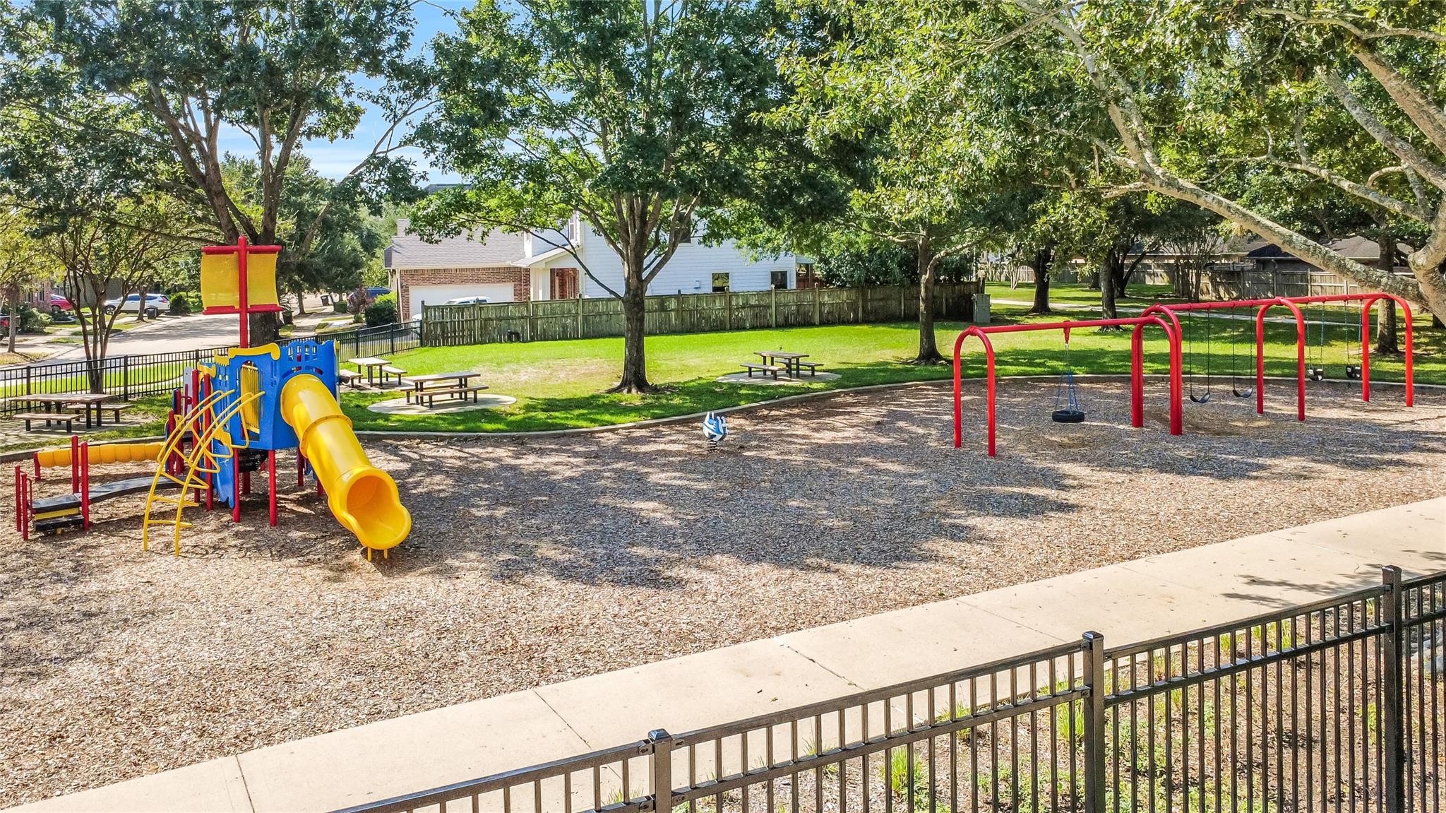 22307 Maybrook Park Circle Property Photo 10