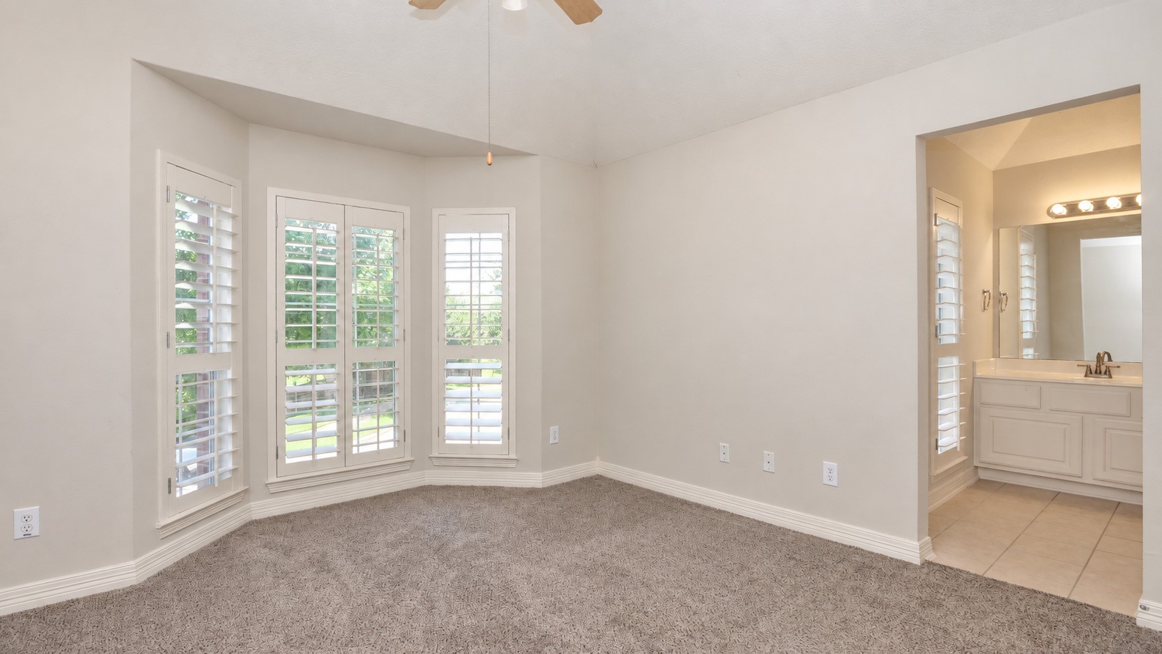 21318 Chickory Trail Property Photo 32