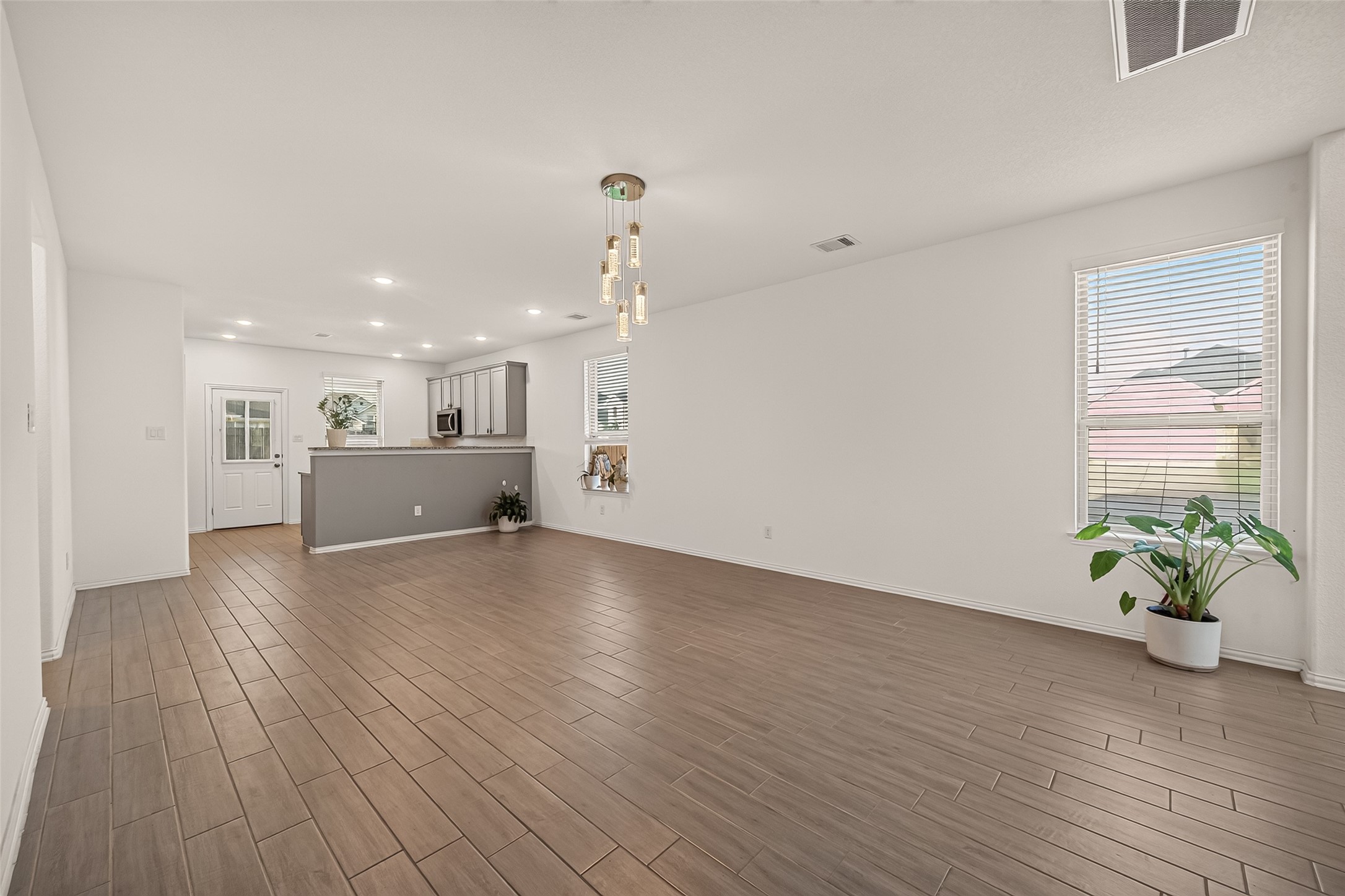 31206 Conover Drive Property Photo 8