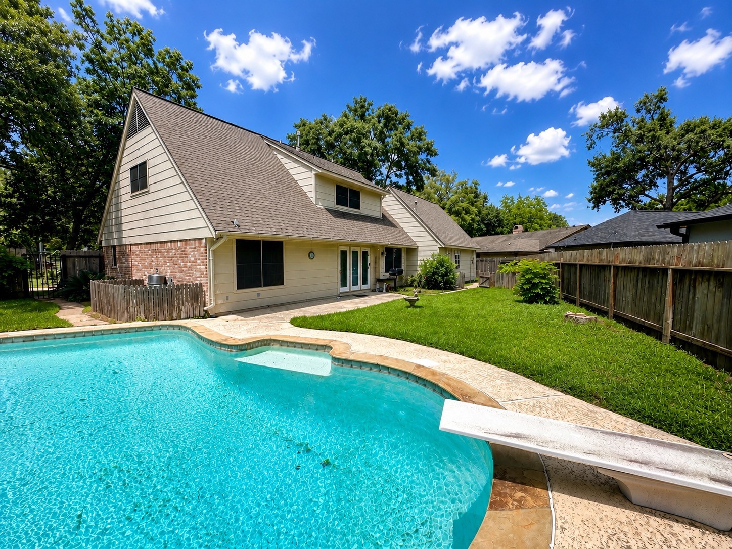 14811 Mystic Bend Dr Property Photo