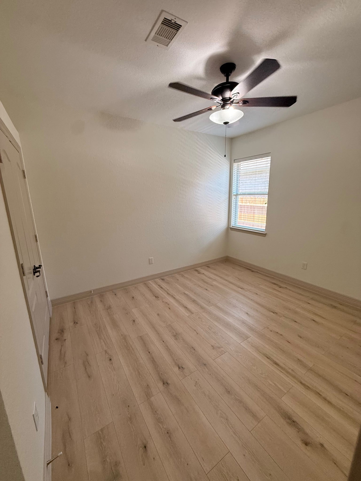 19057 Hammer Lane Property Photo 10