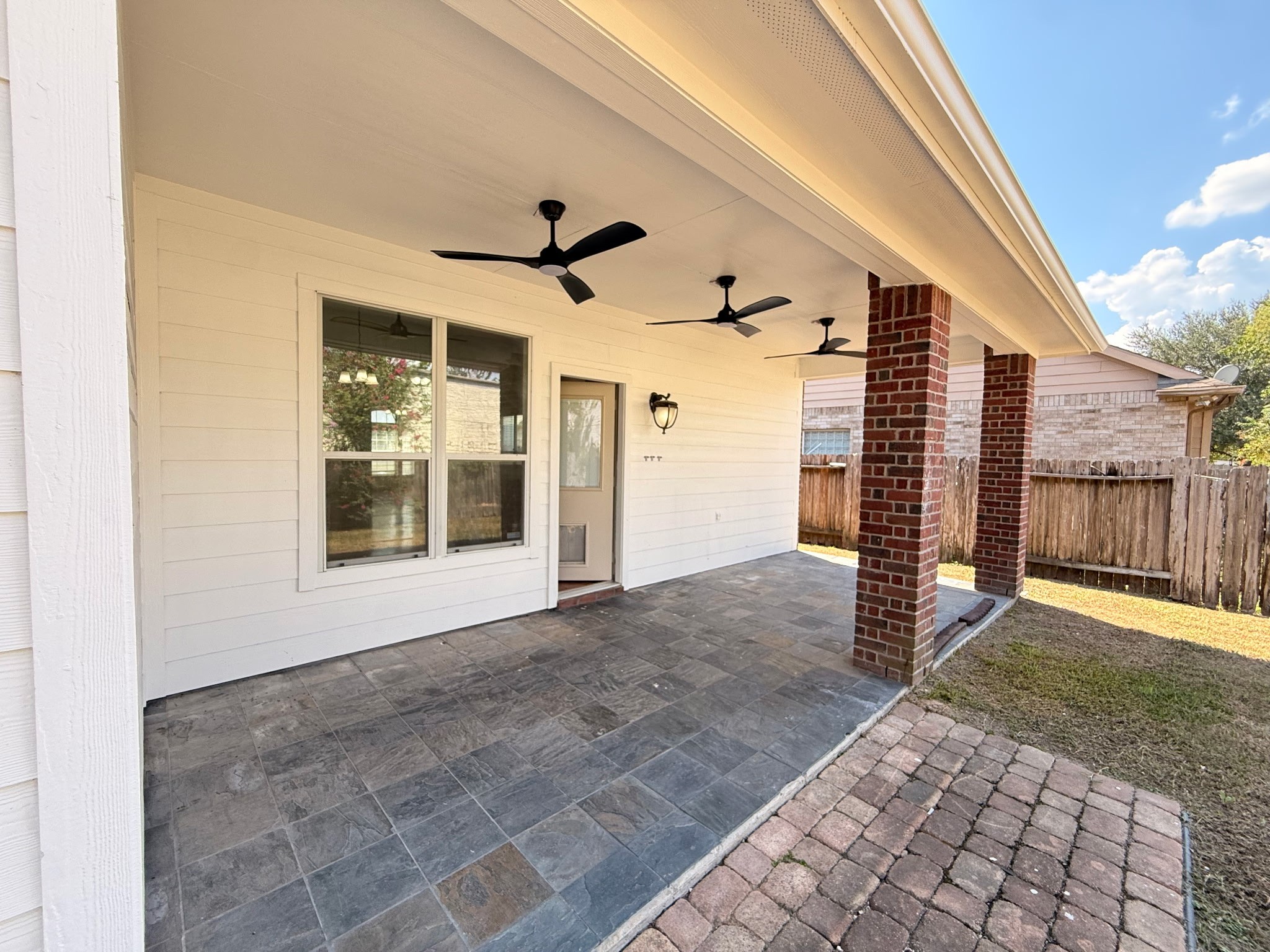 19057 Hammer Lane Property Photo 13