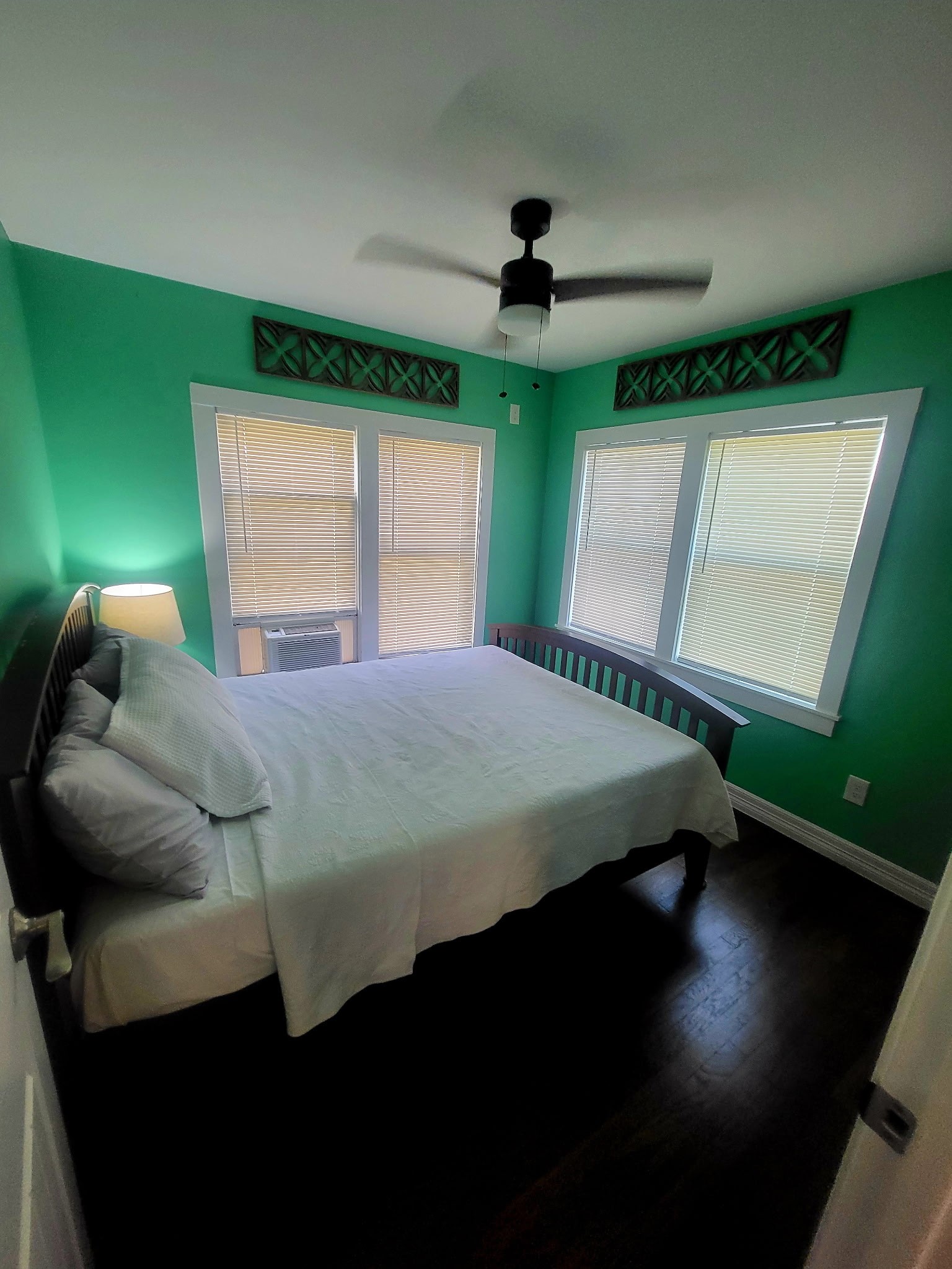 5710 Maco Street Property Photo 9