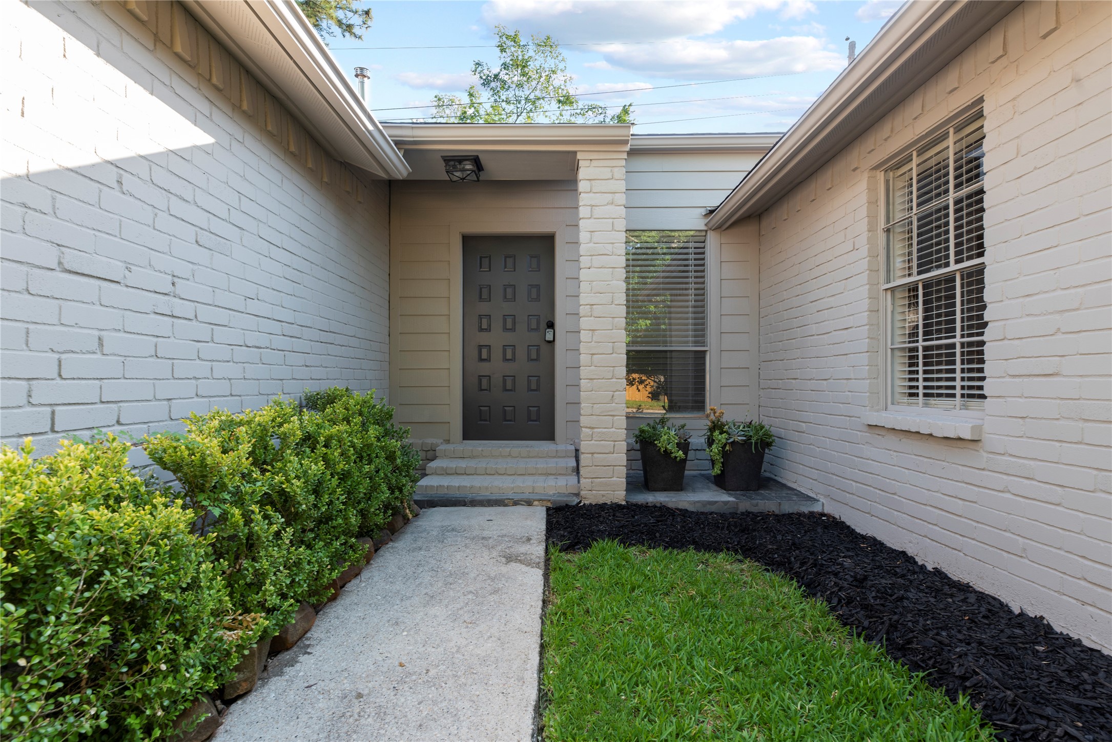 17114 Banchory Avenue Property Photo 5