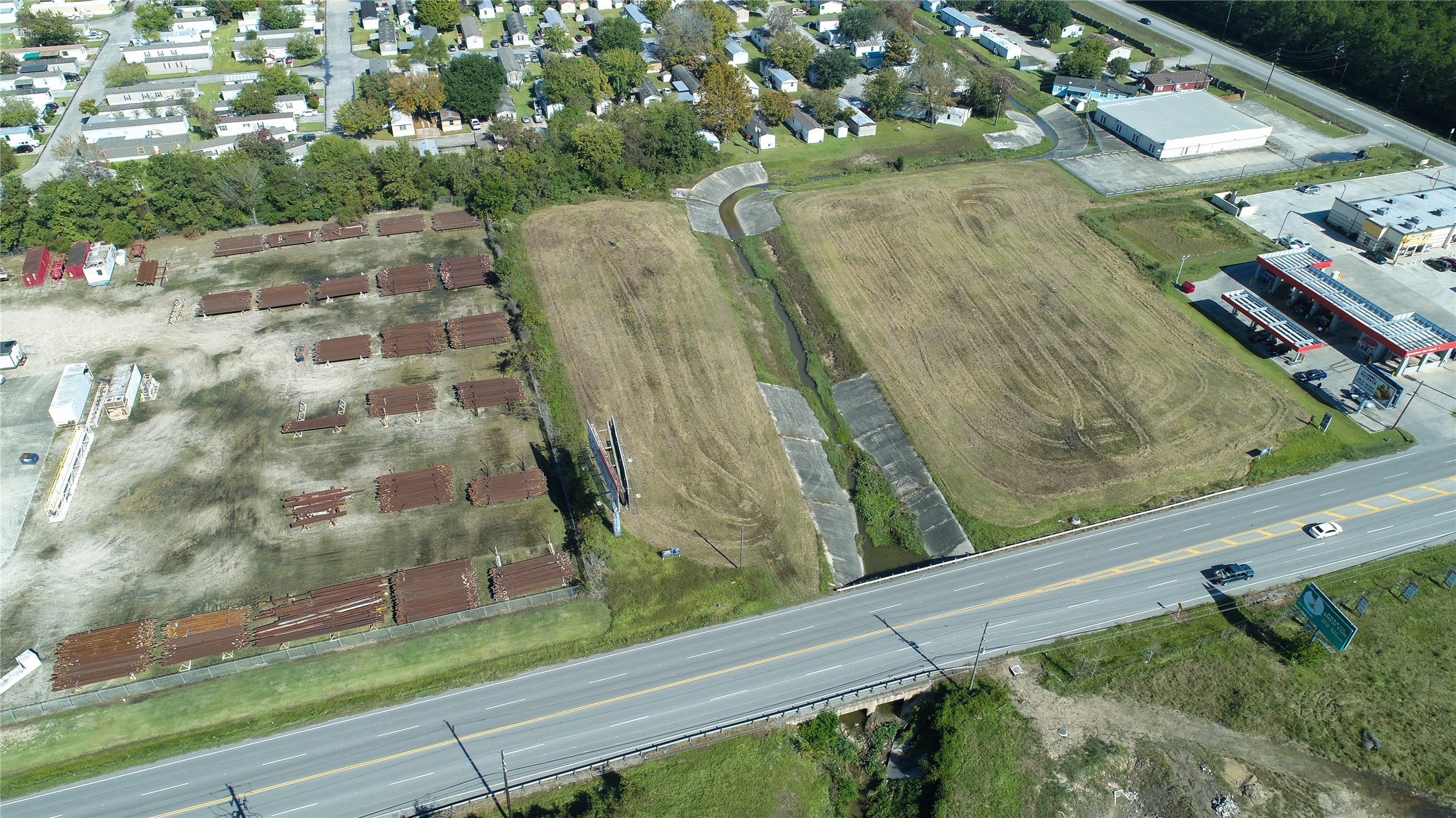 3000 Wilson Road Property Photo 6