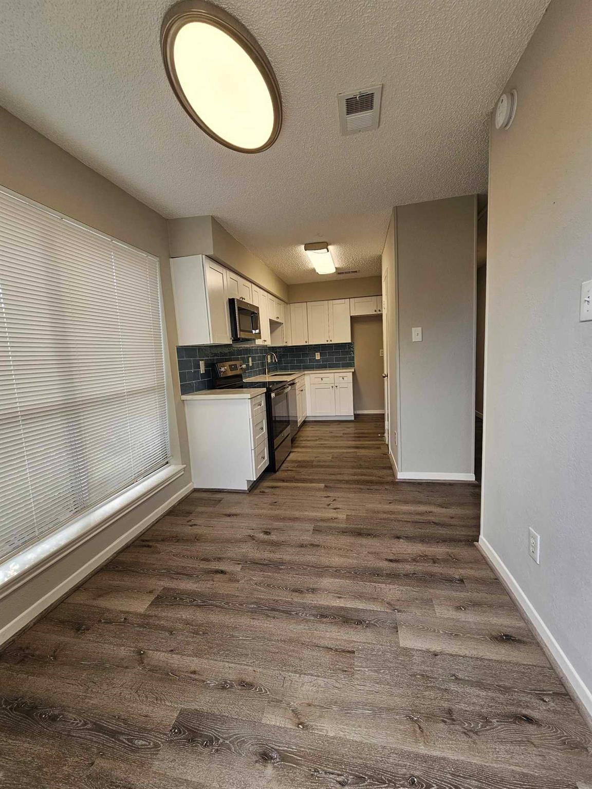 7887 Kendalia Drive Property Photo 8