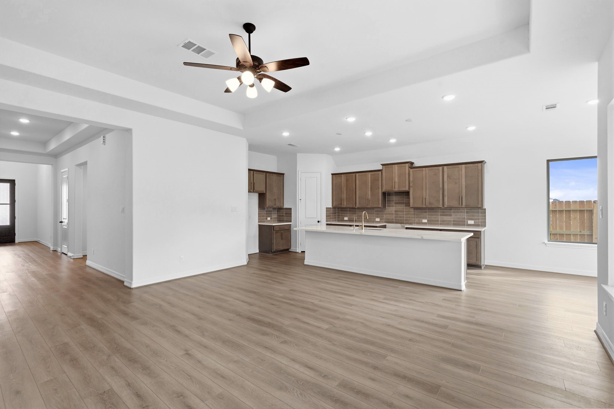 2021 Blue Mar Drive Property Photo 8