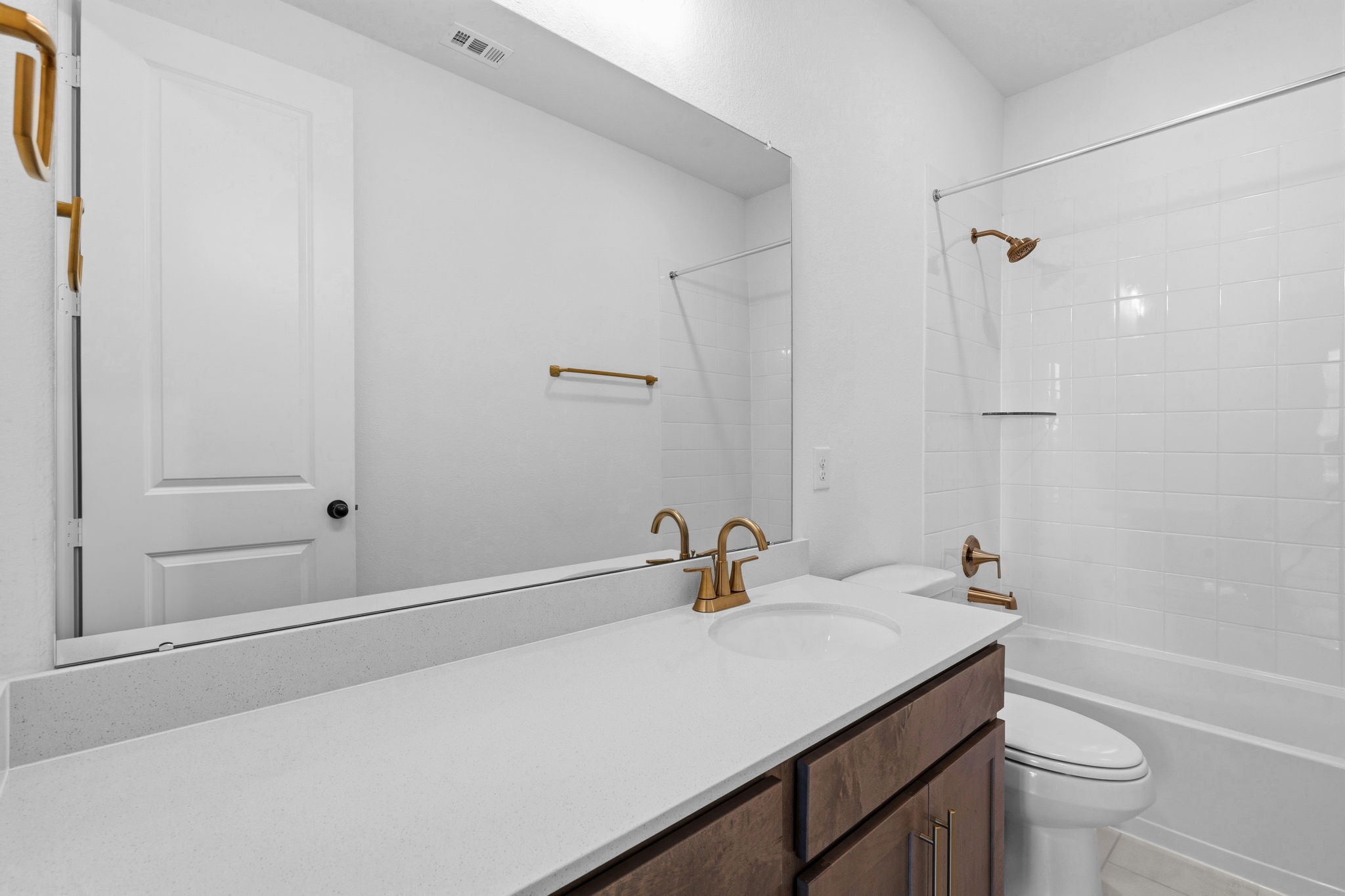 2021 Blue Mar Drive Property Photo 25