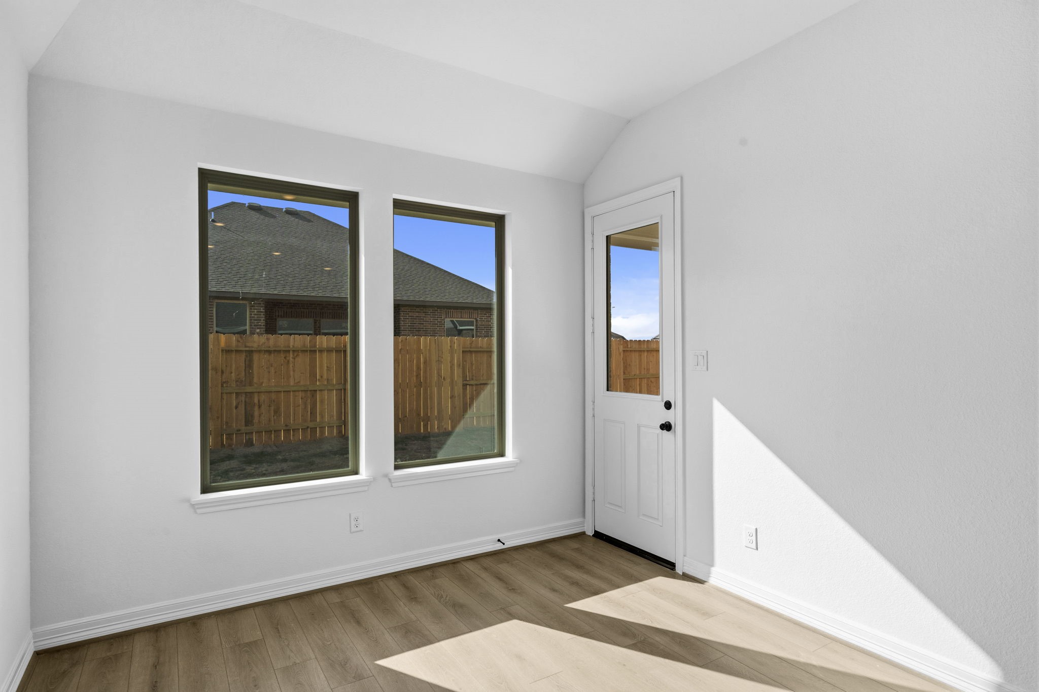 2021 Blue Mar Drive Property Photo 28