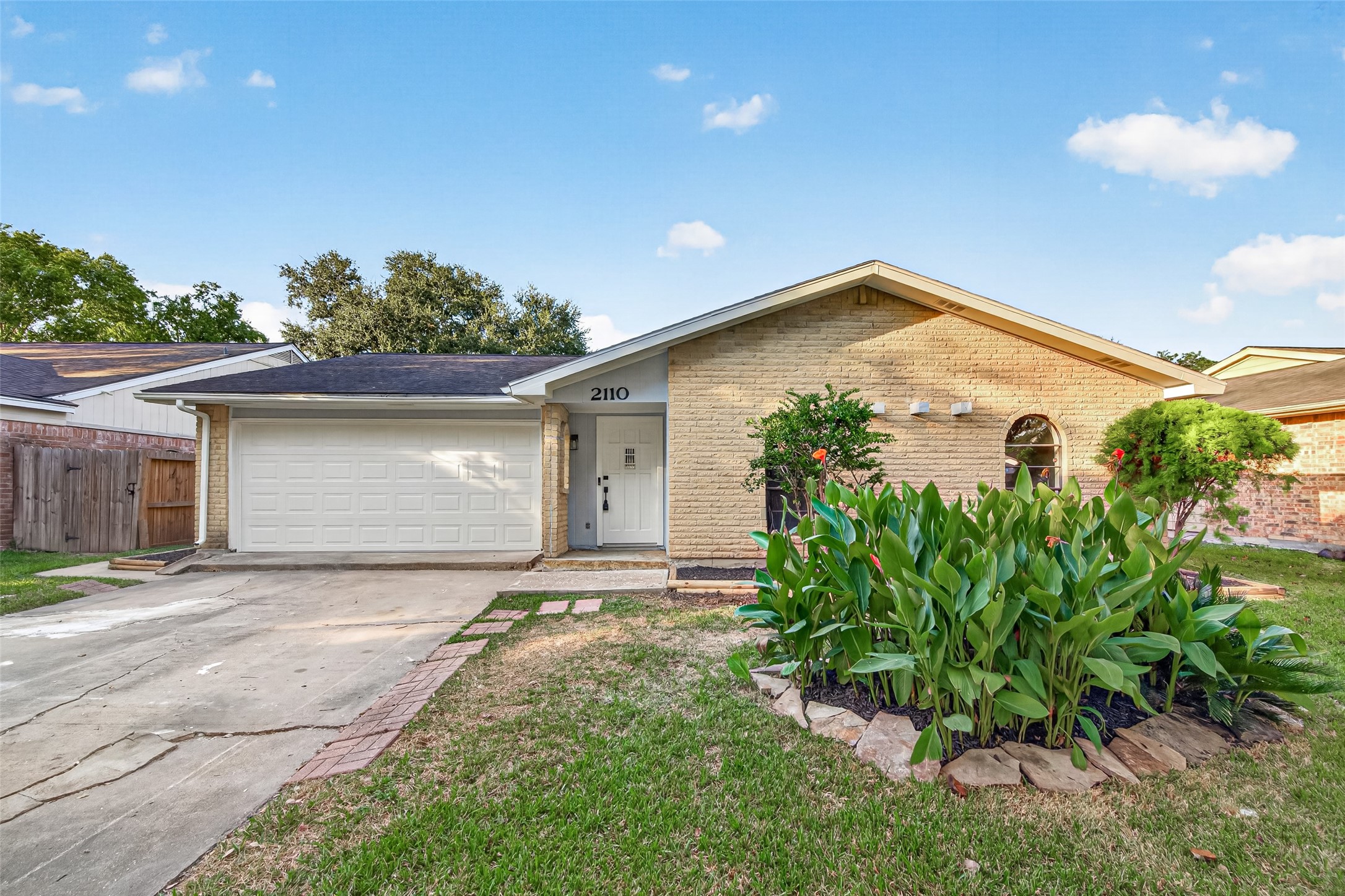 2110 Mustang Springs Drive Property Photo 1