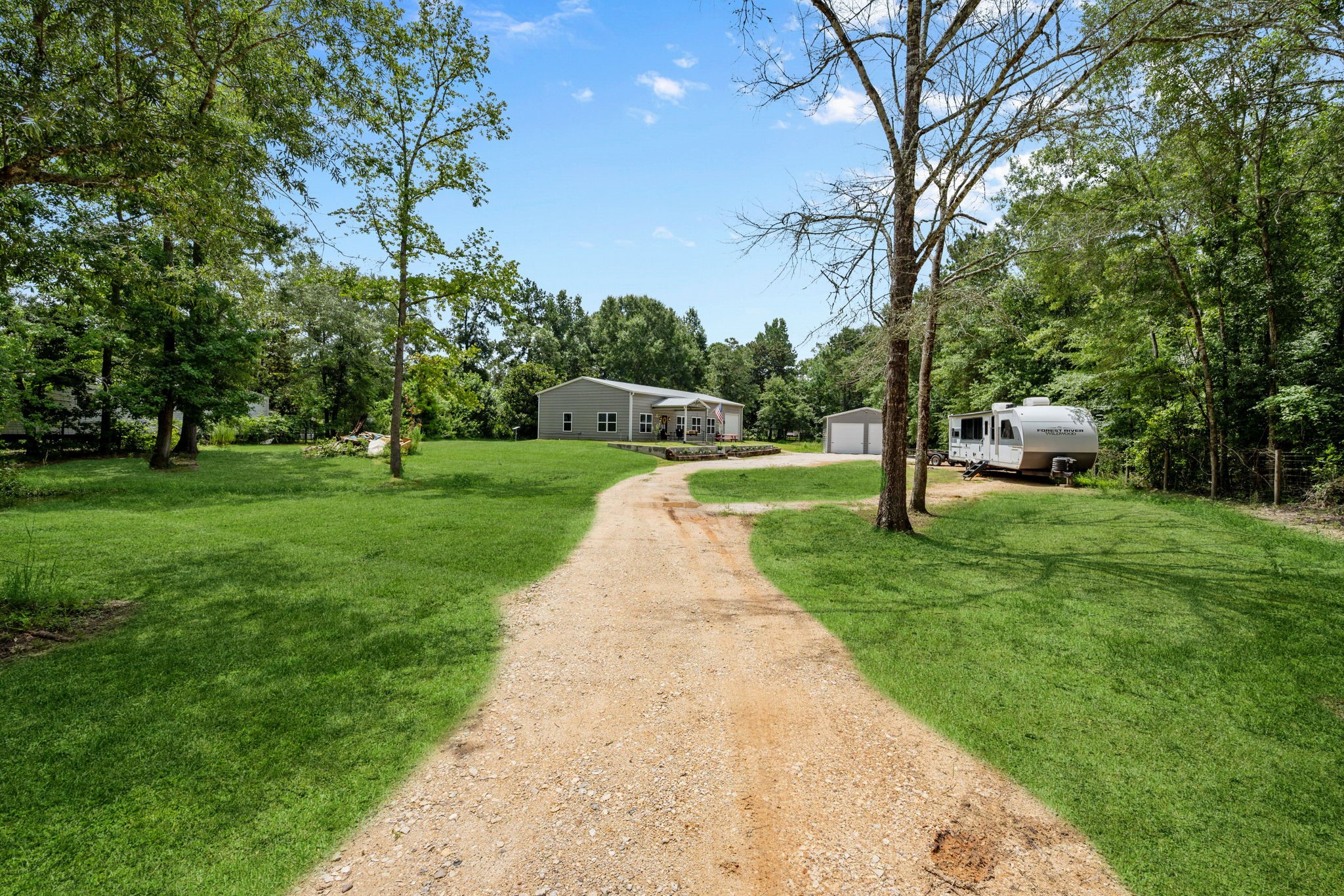 376 Jill Street Property Photo 3