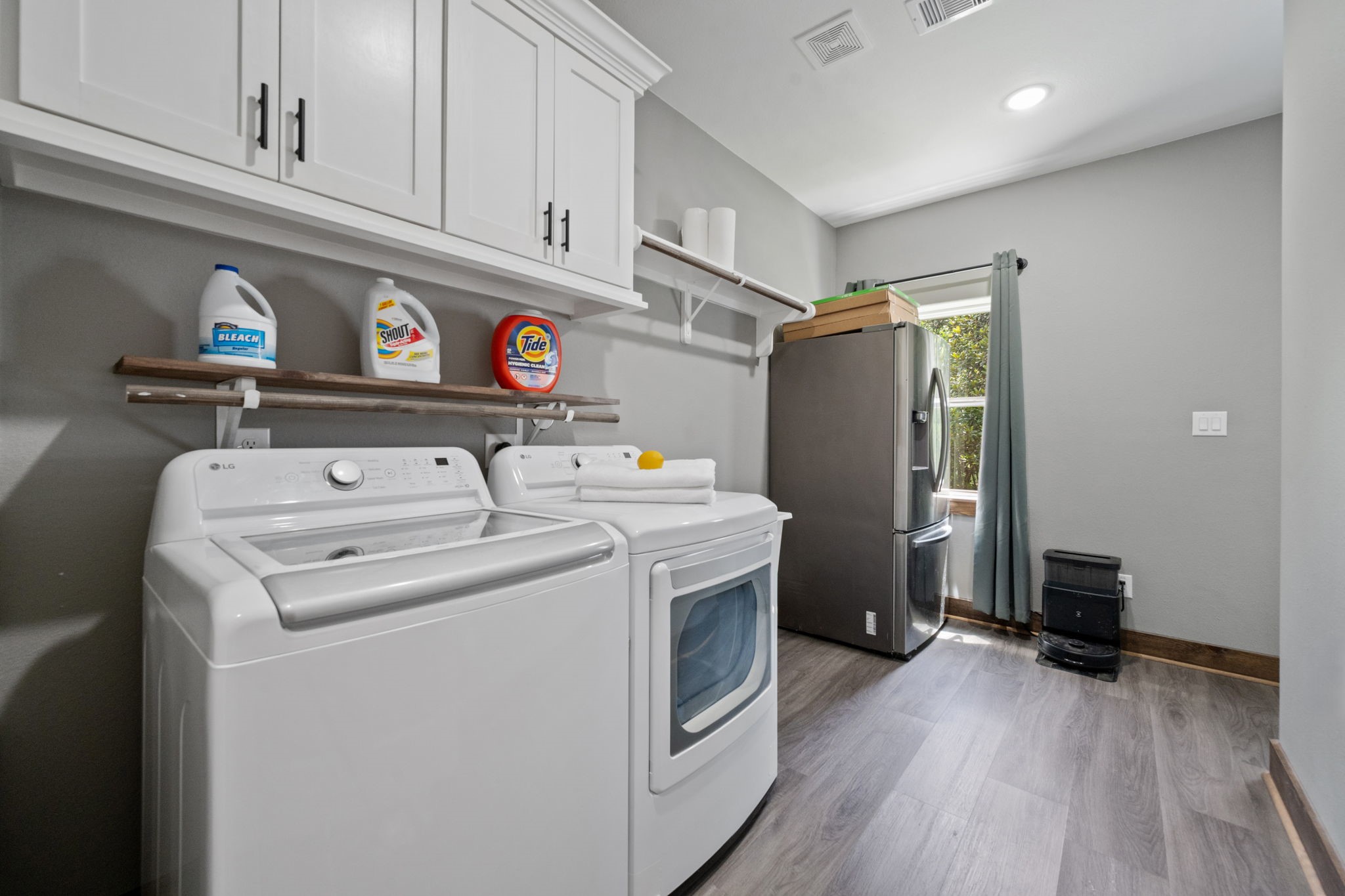 376 Jill Street Property Photo 24