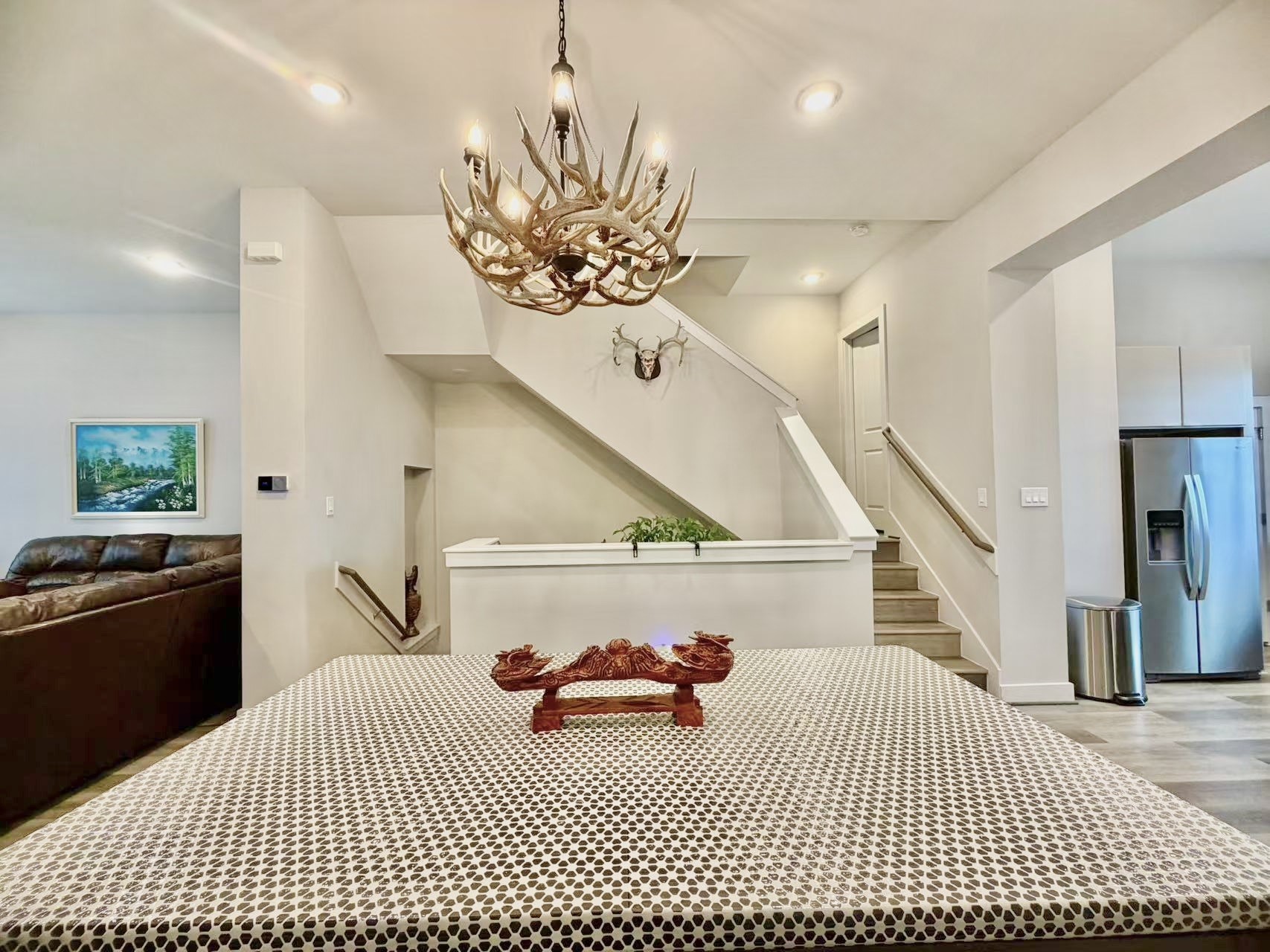 1254 N Post Oak Road B Property Photo 8