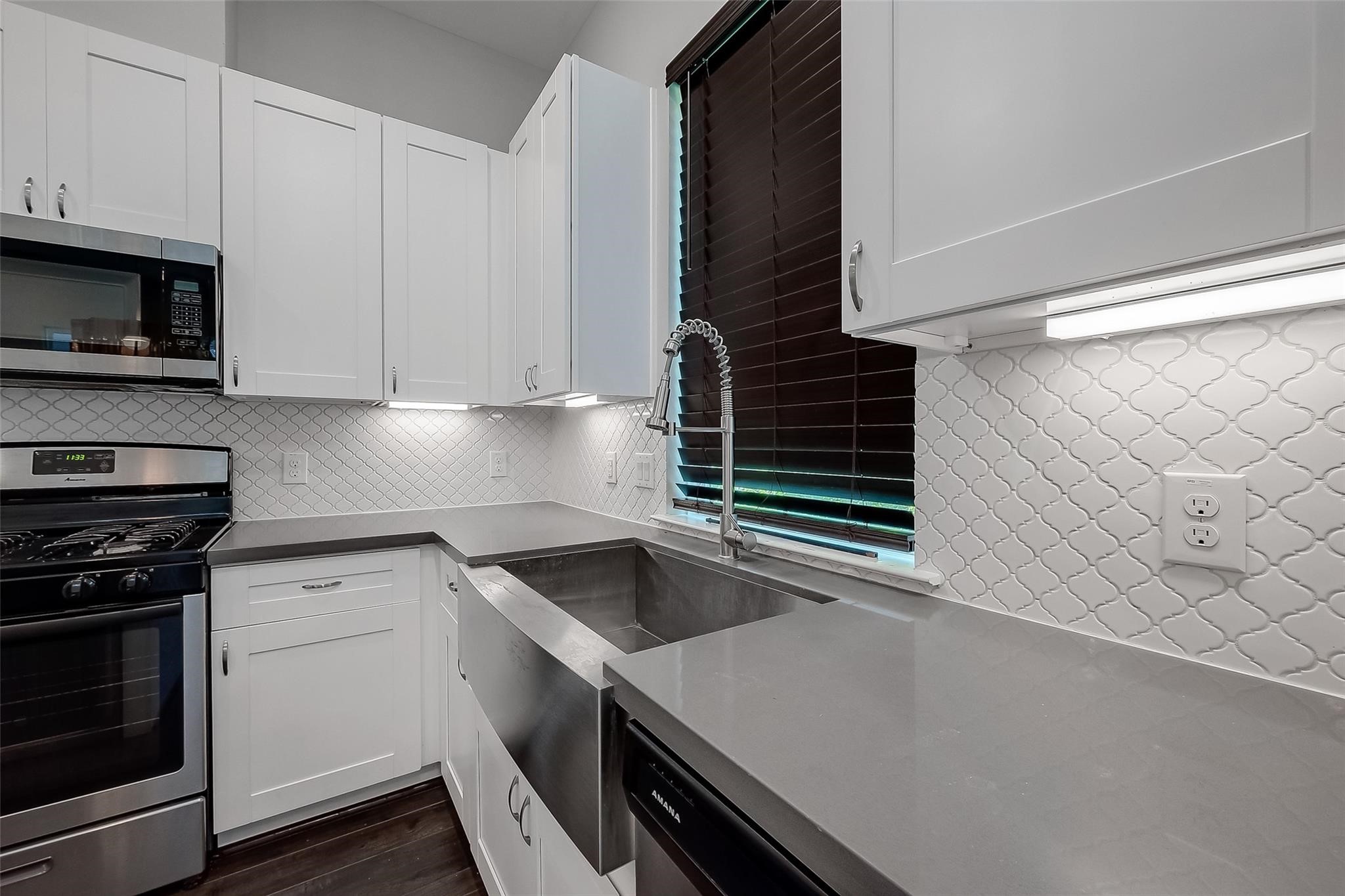 5610 Patrick Street D Property Photo 7