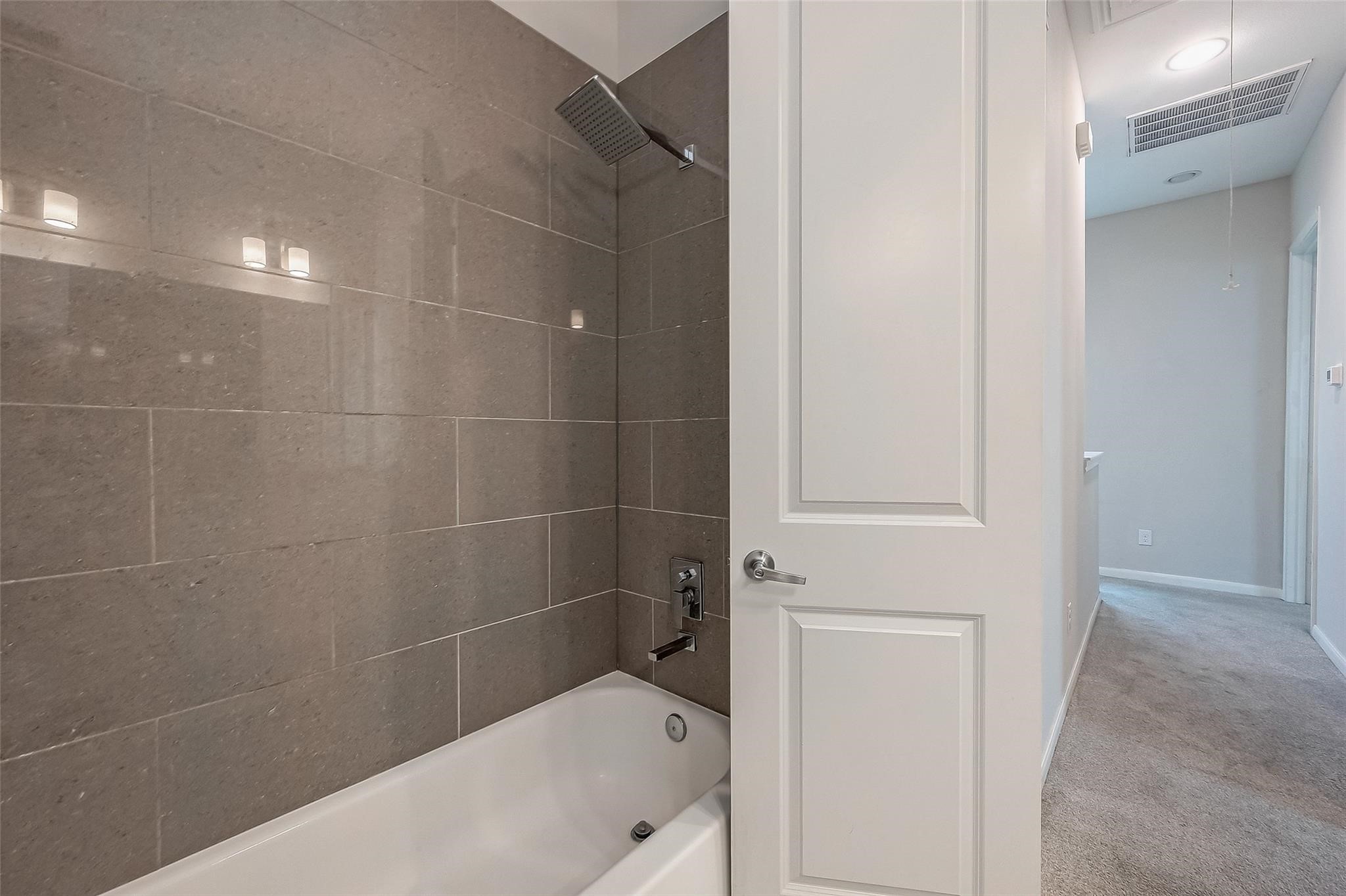 5610 Patrick Street D Property Photo 15