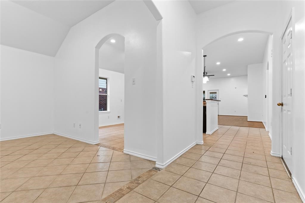 15323 Redbud Berry Way Property Photo 3