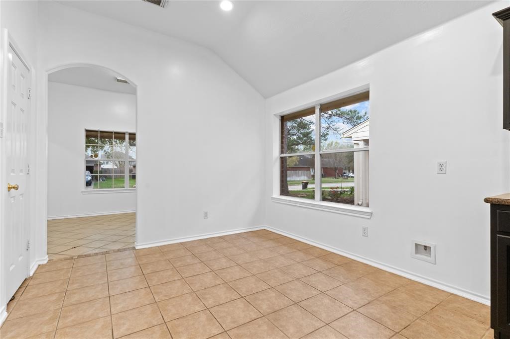 15323 Redbud Berry Way Property Photo 7