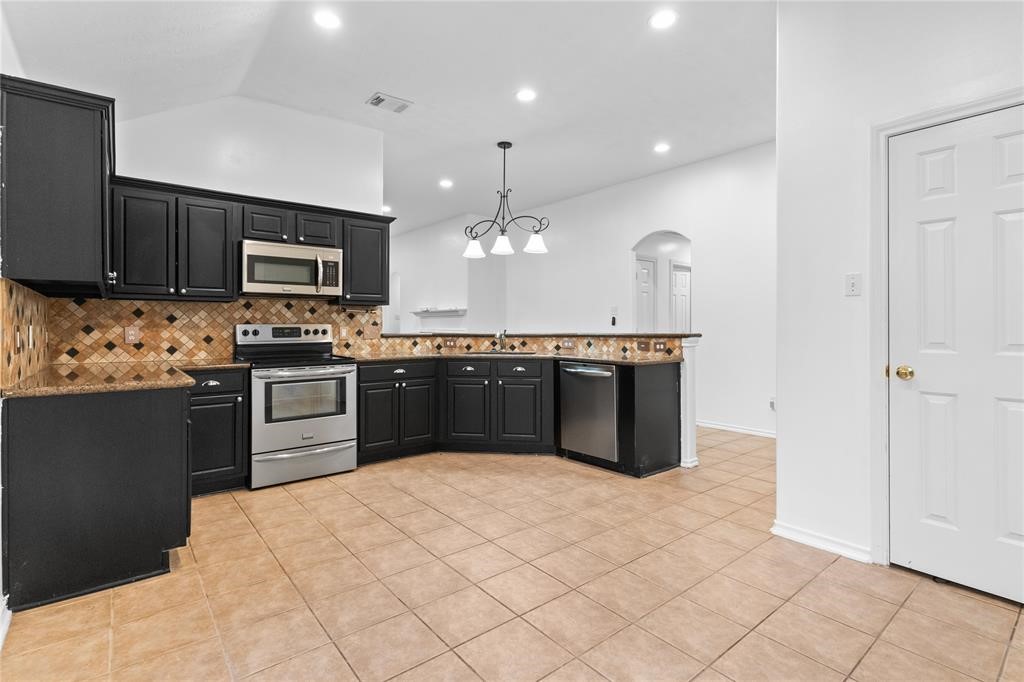 15323 Redbud Berry Way Property Photo 10