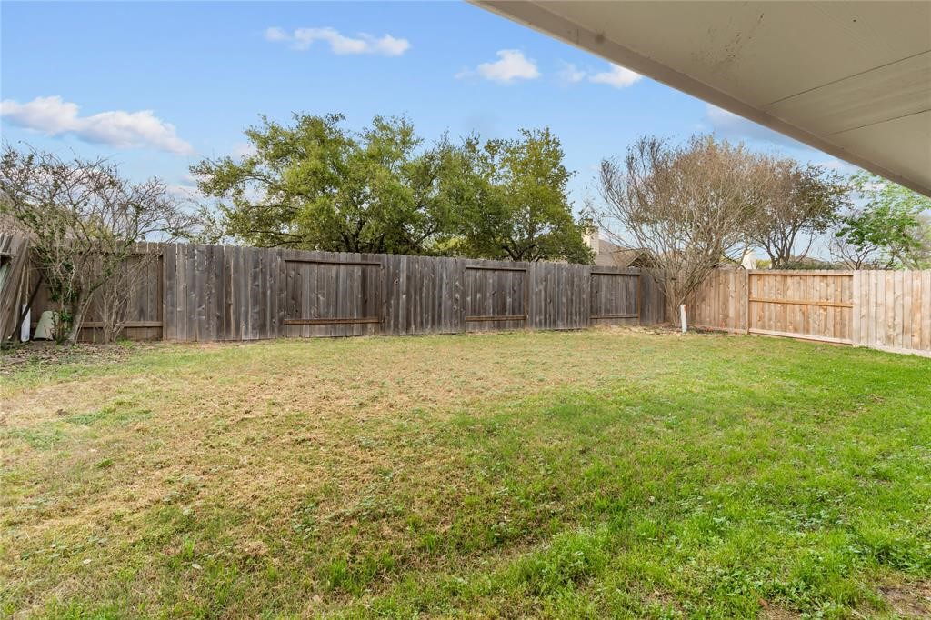 15323 Redbud Berry Way Property Photo 22
