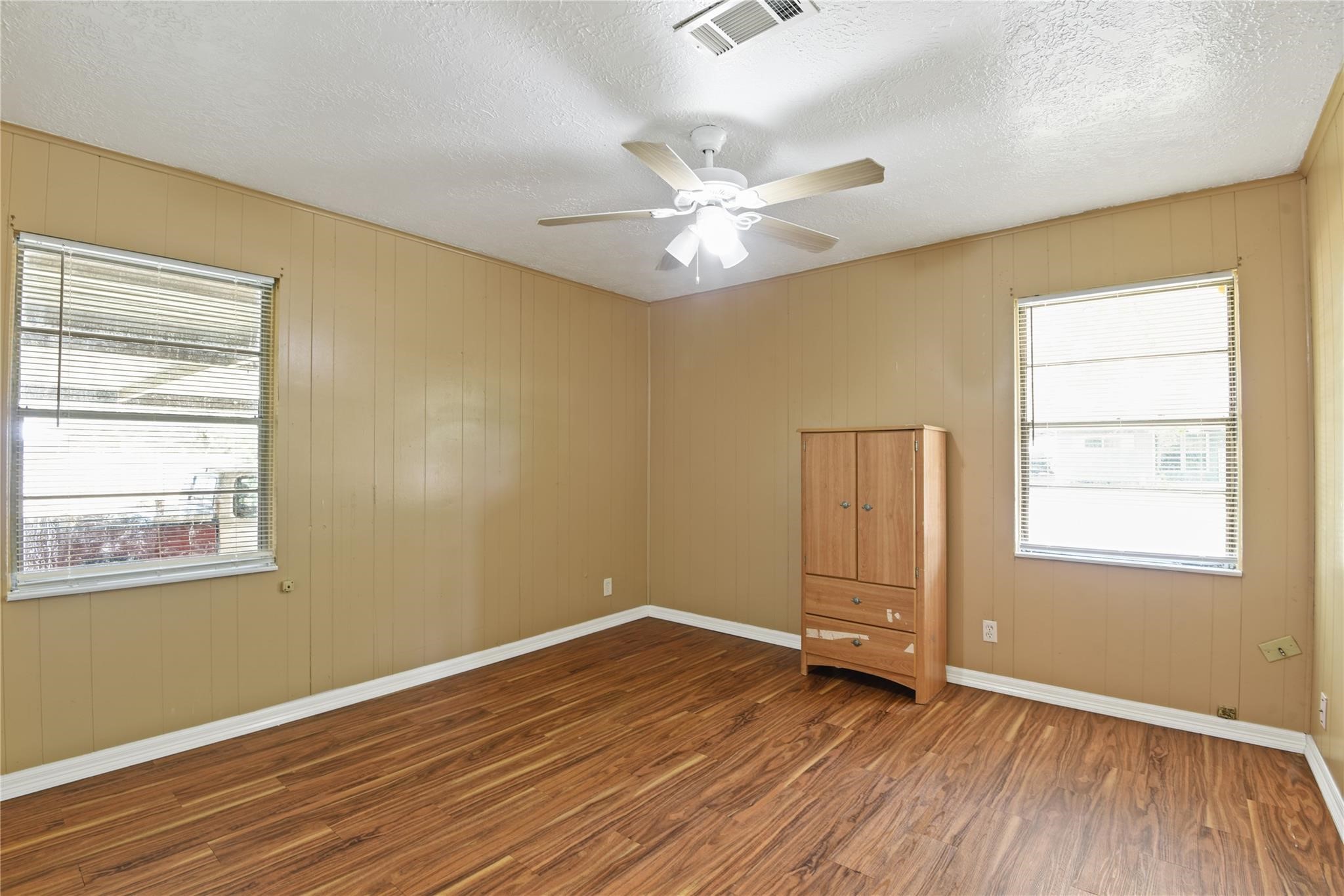 2817 Lancaster Lane Property Photo 12
