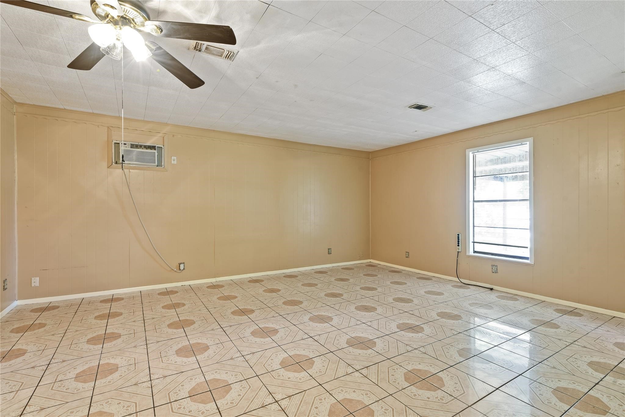 2817 Lancaster Lane Property Photo 19