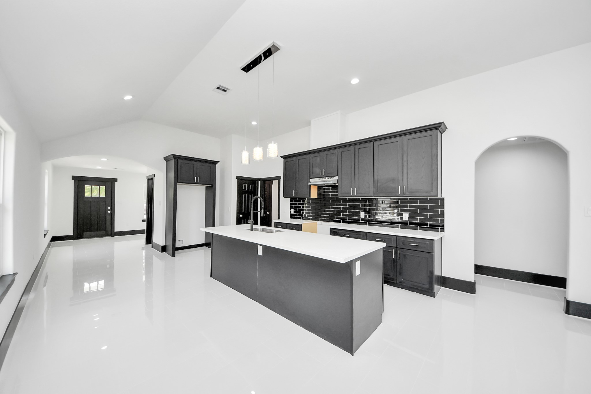 14574 Half Circle Street Property Photo 5