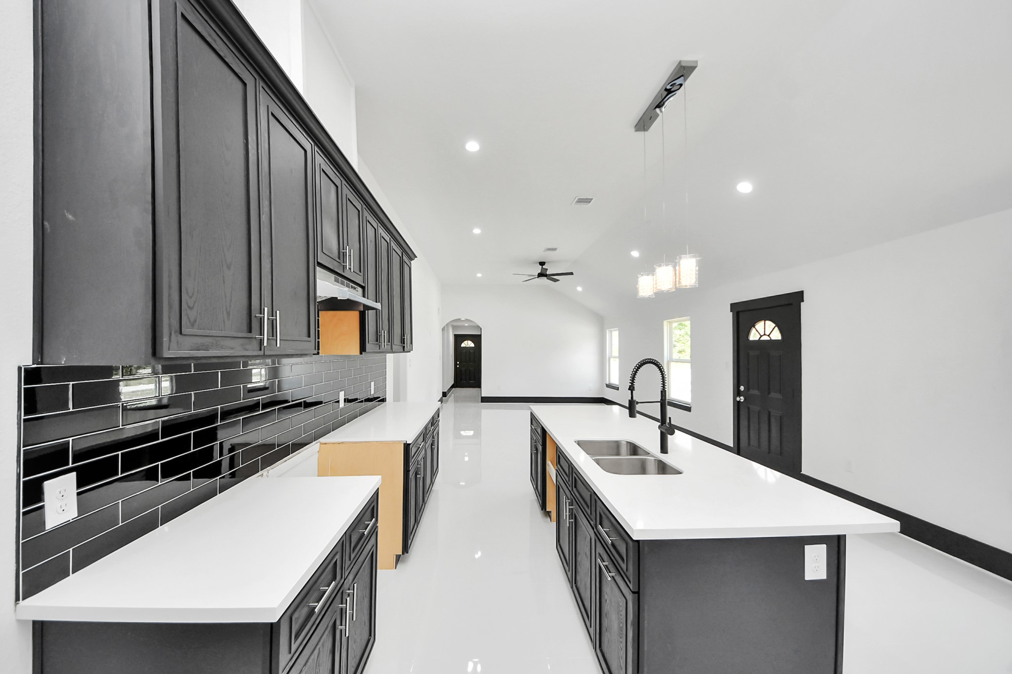14574 Half Circle Street Property Photo 7