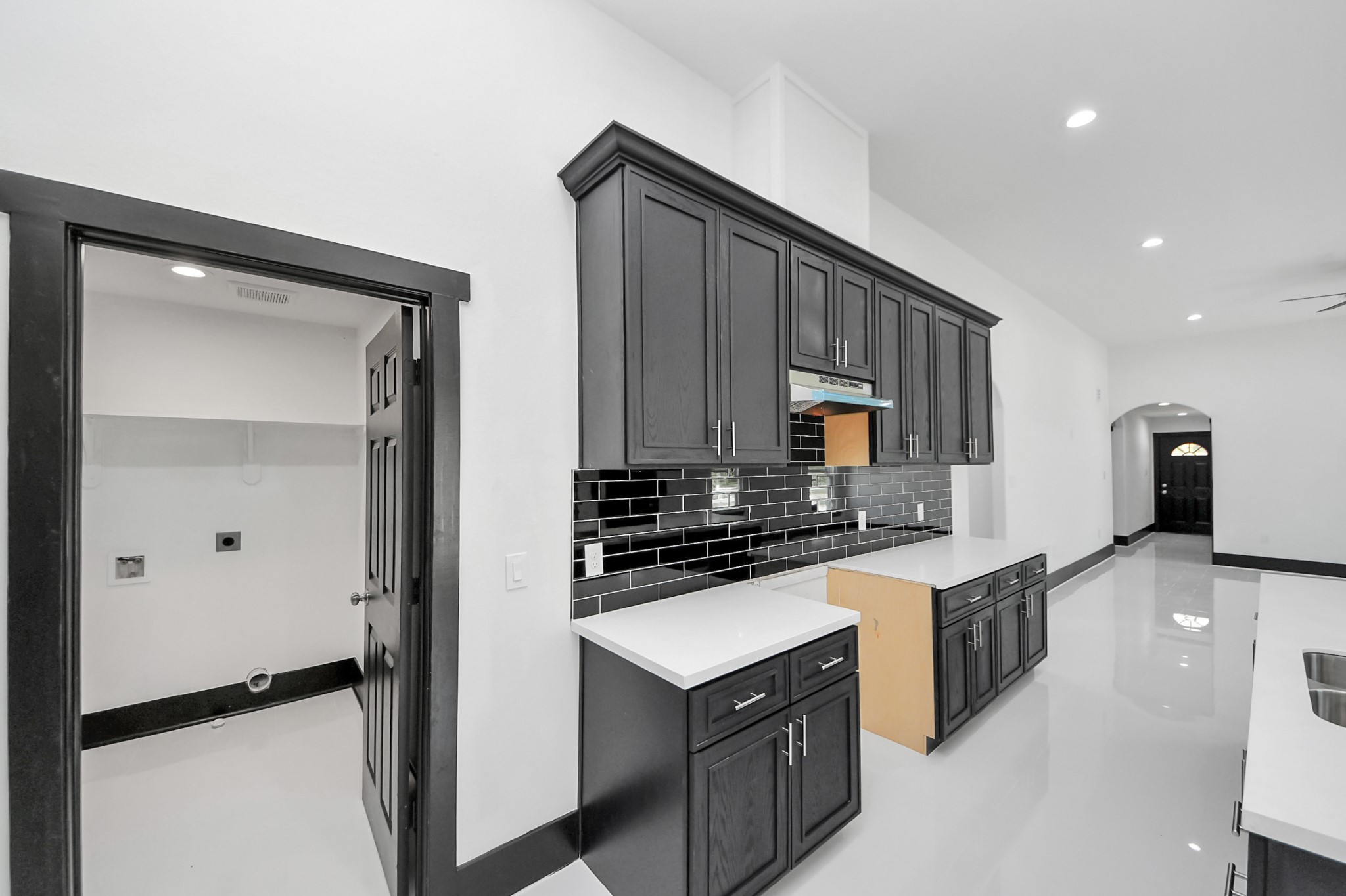 14574 Half Circle Street Property Photo 10