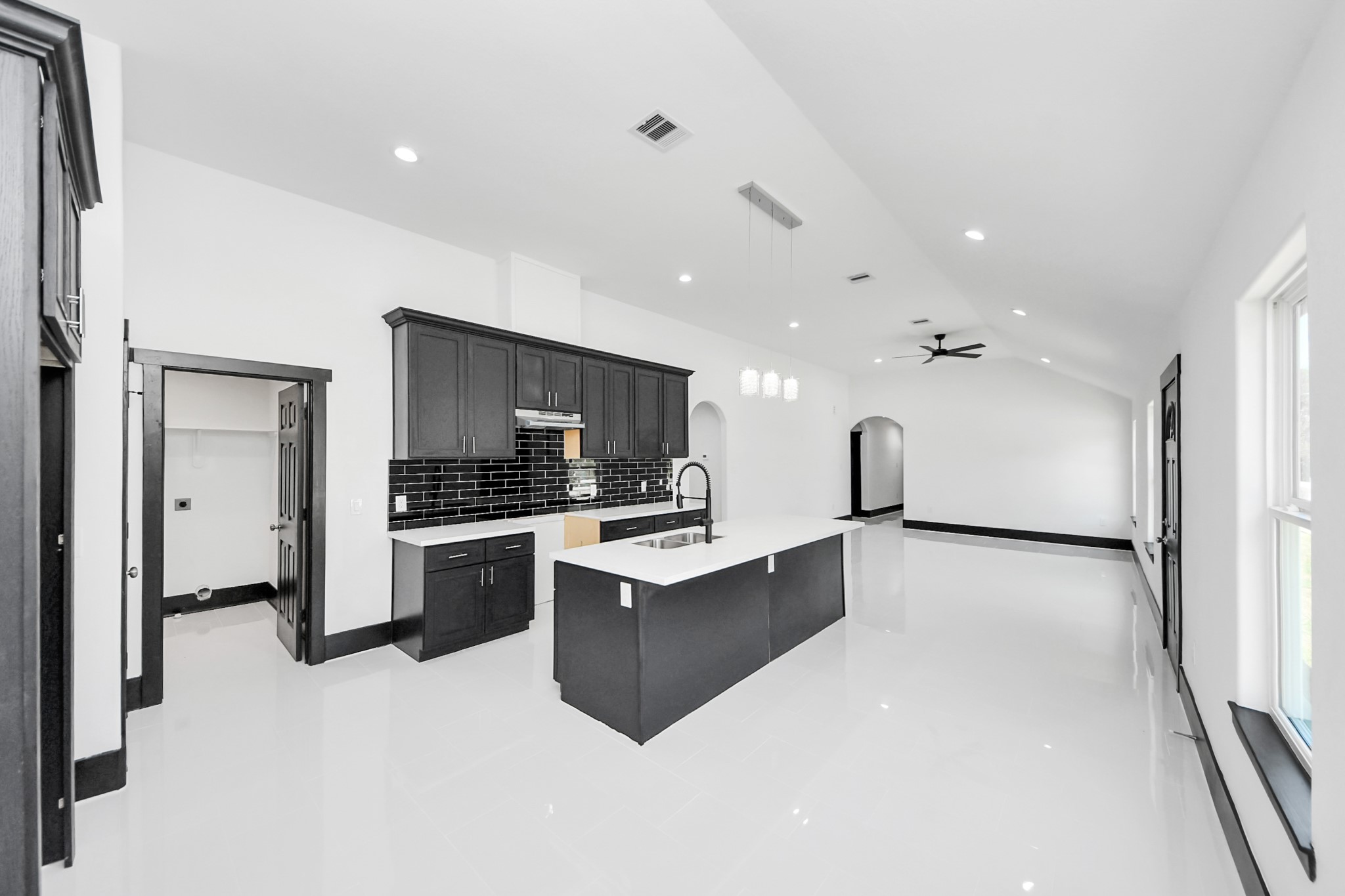 14574 Half Circle Street Property Photo 11