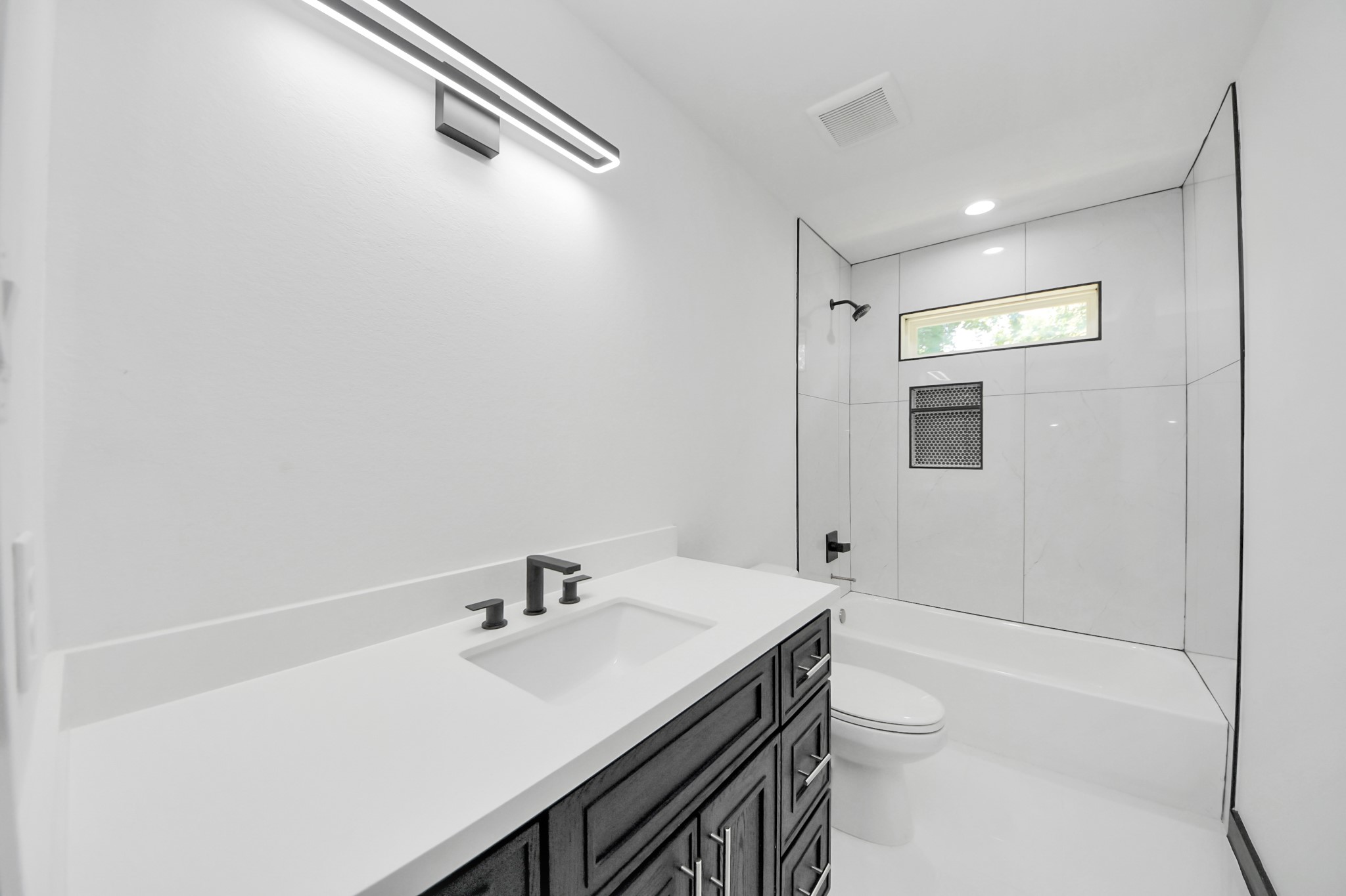 14574 Half Circle Street Property Photo 18