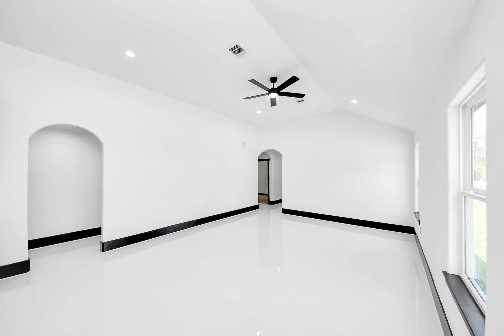 14574 Half Circle Street Property Photo 29