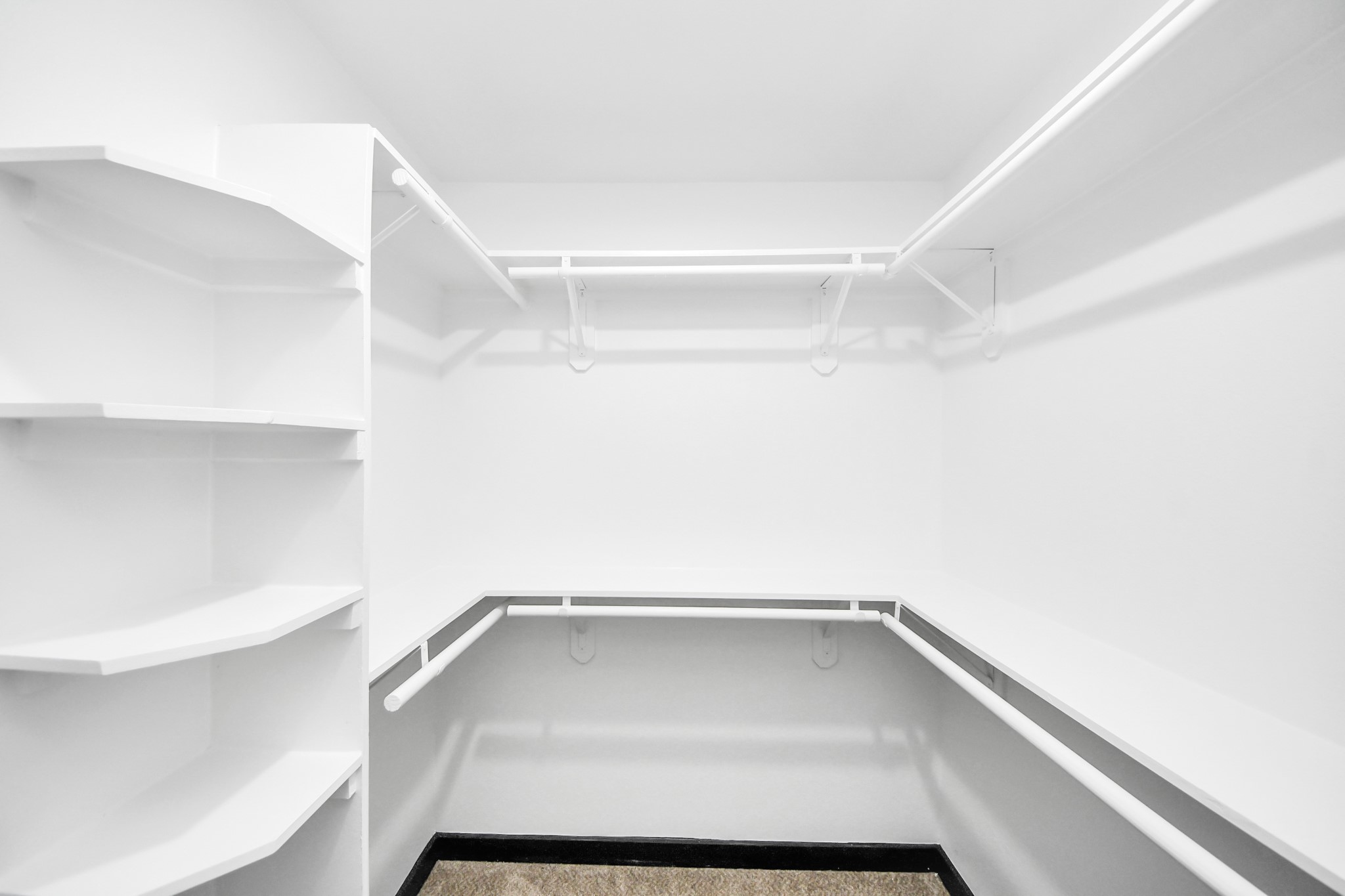 14574 Half Circle Street Property Photo 33
