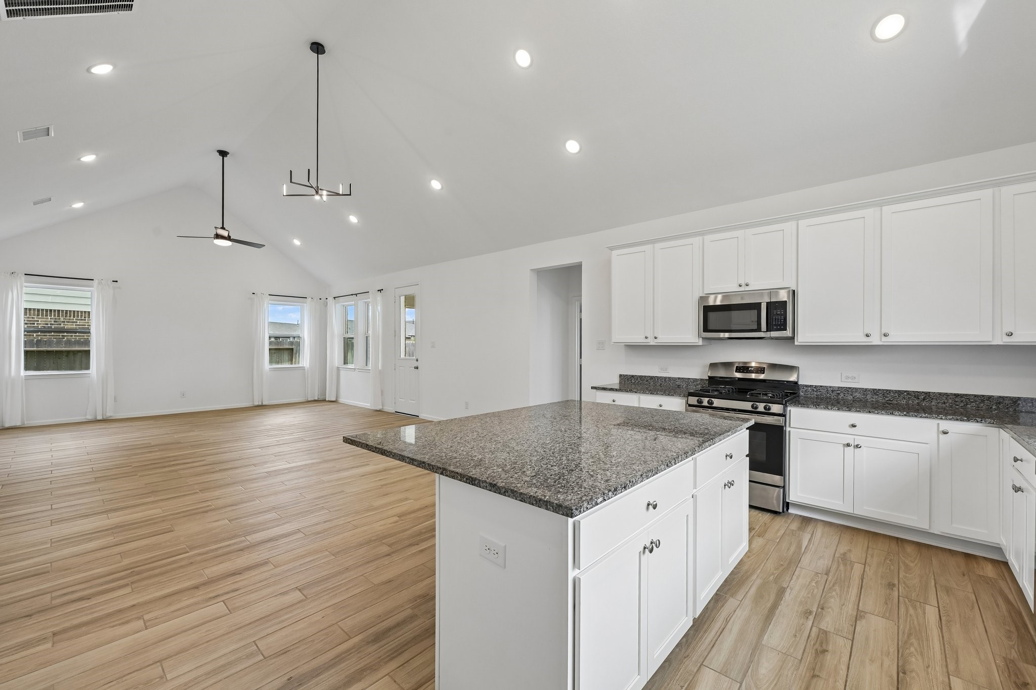 7818 Palm Glade Drive Property Photo 15