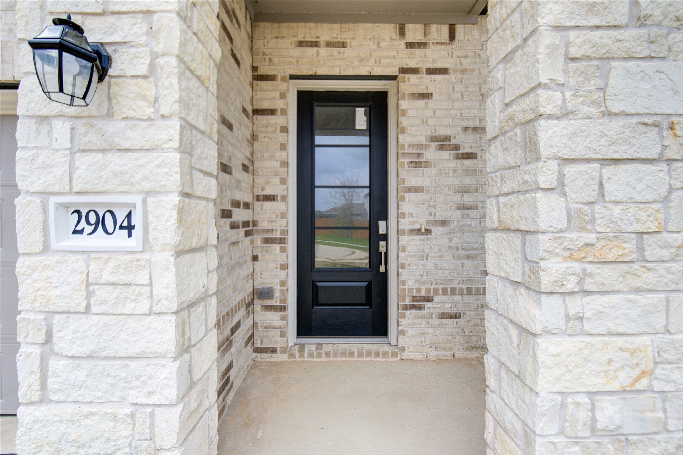 2904 Cordova Hill Drive Property Photo 3