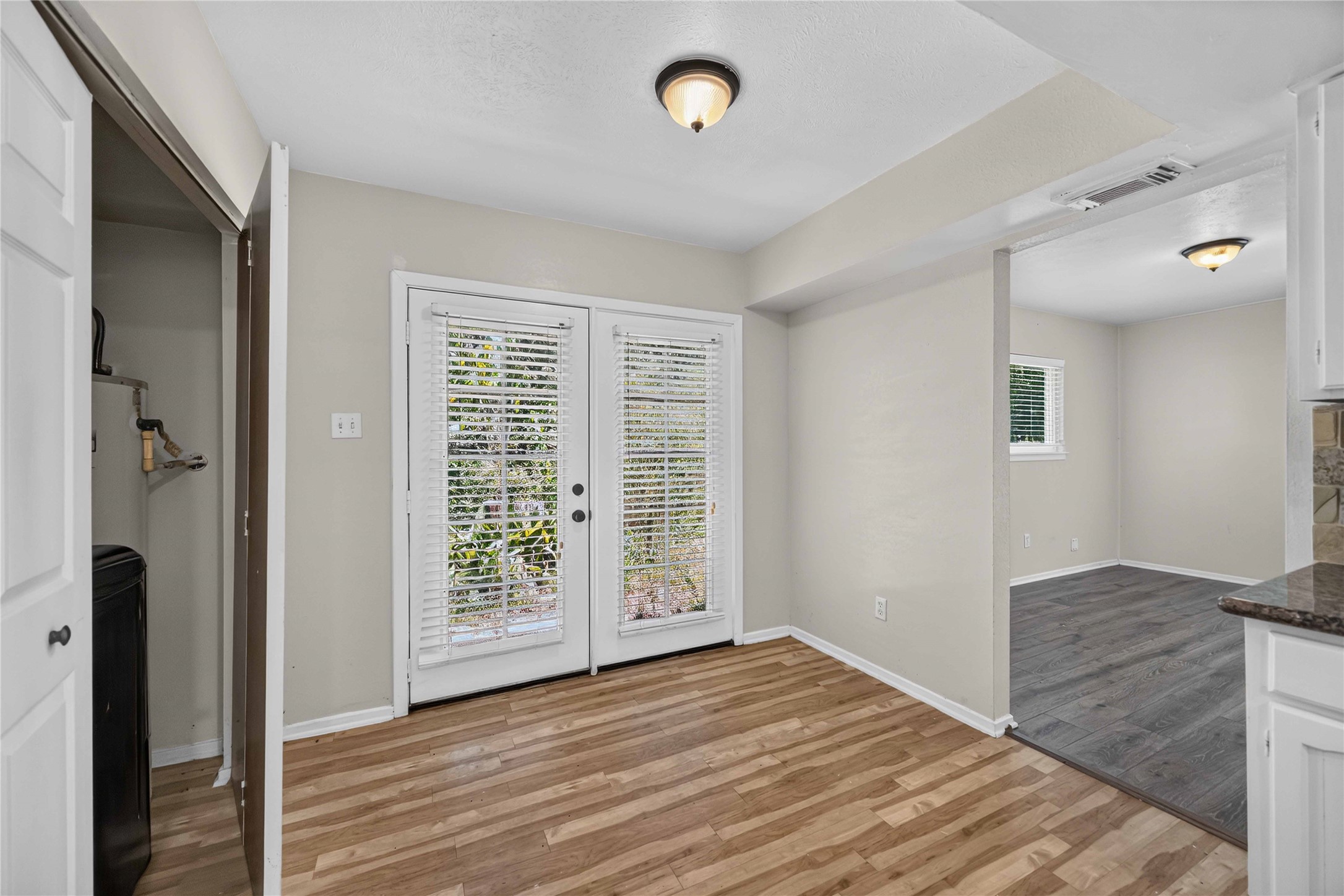 2107 N Red Cedar Circle Property Photo 7