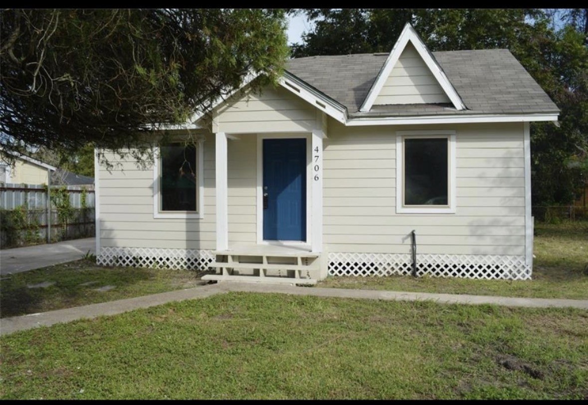 4706 Sayers Street A Property Photo 2