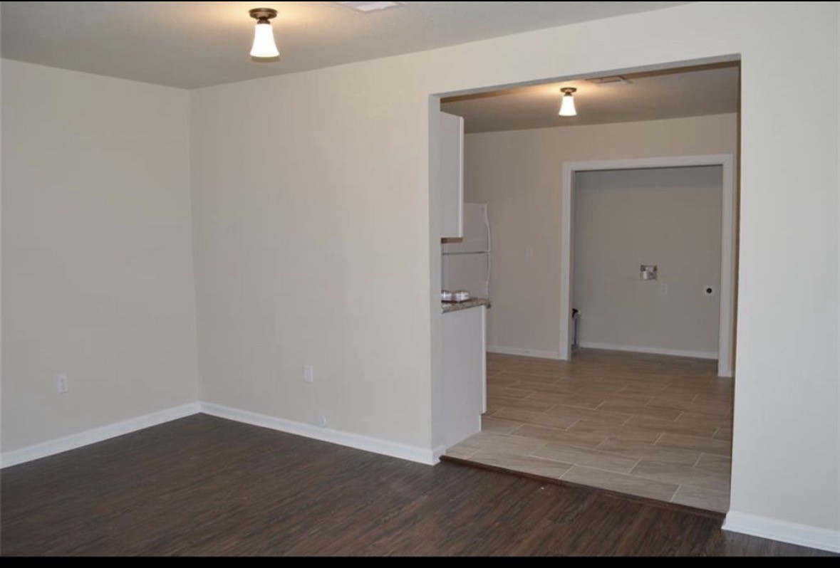 4706 Sayers Street A Property Photo 5