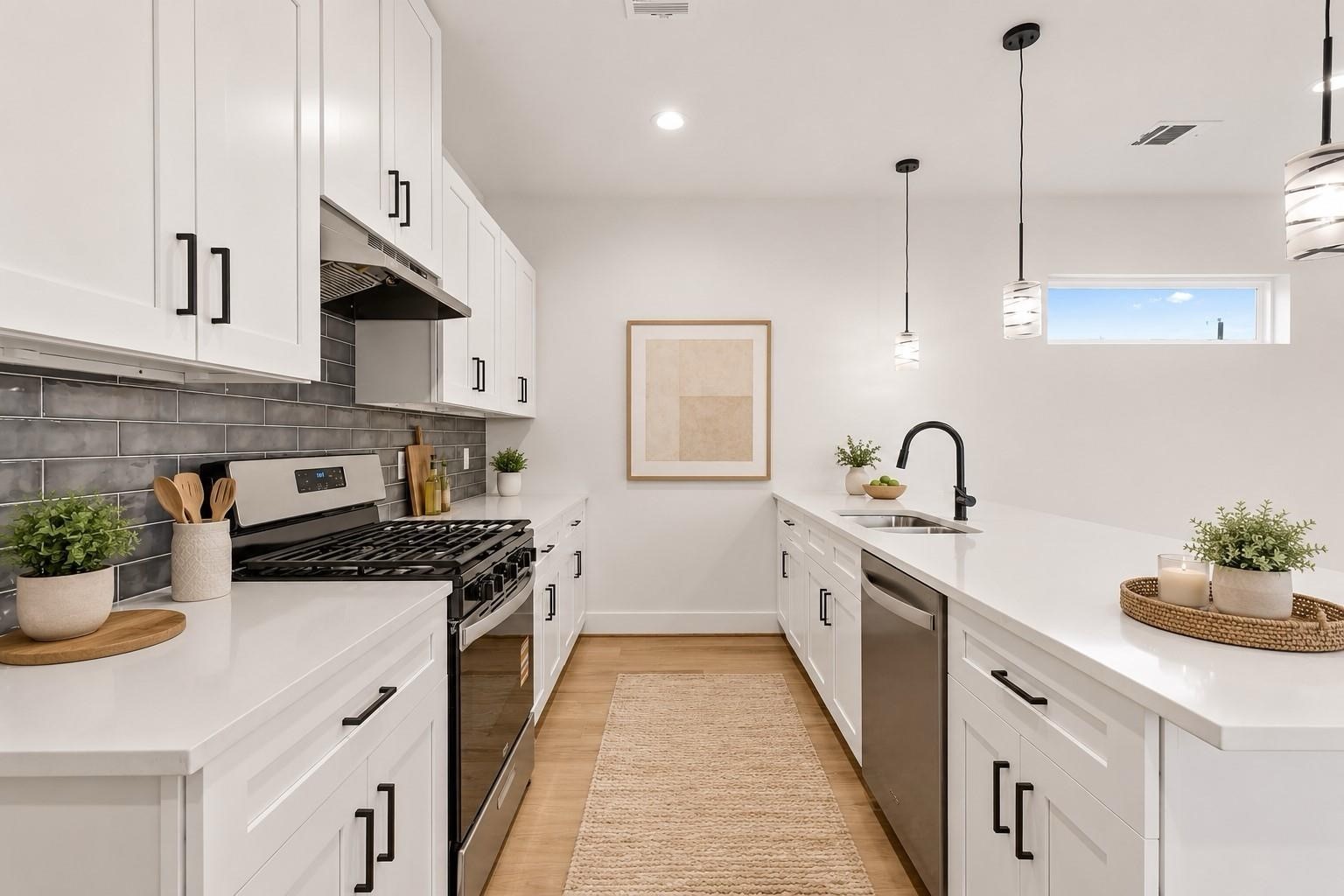 8403 Sunnyhill Street Property Photo 4