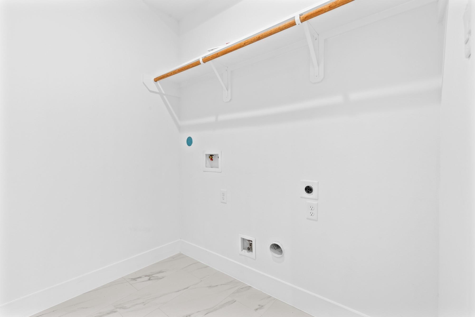 8403 Sunnyhill Street Property Photo 28