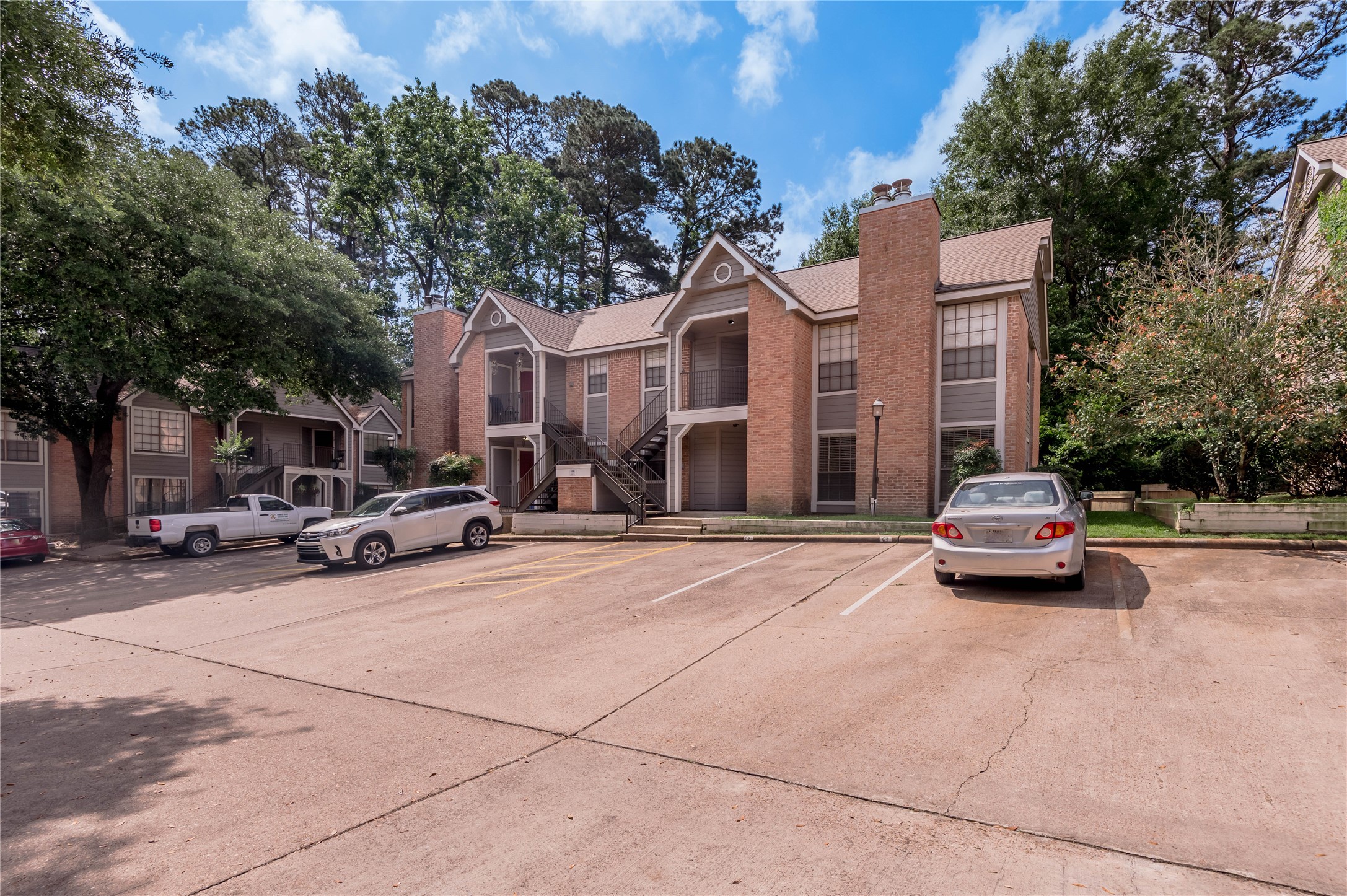 2401 Sycamore Avenue C2 Property Photo 1