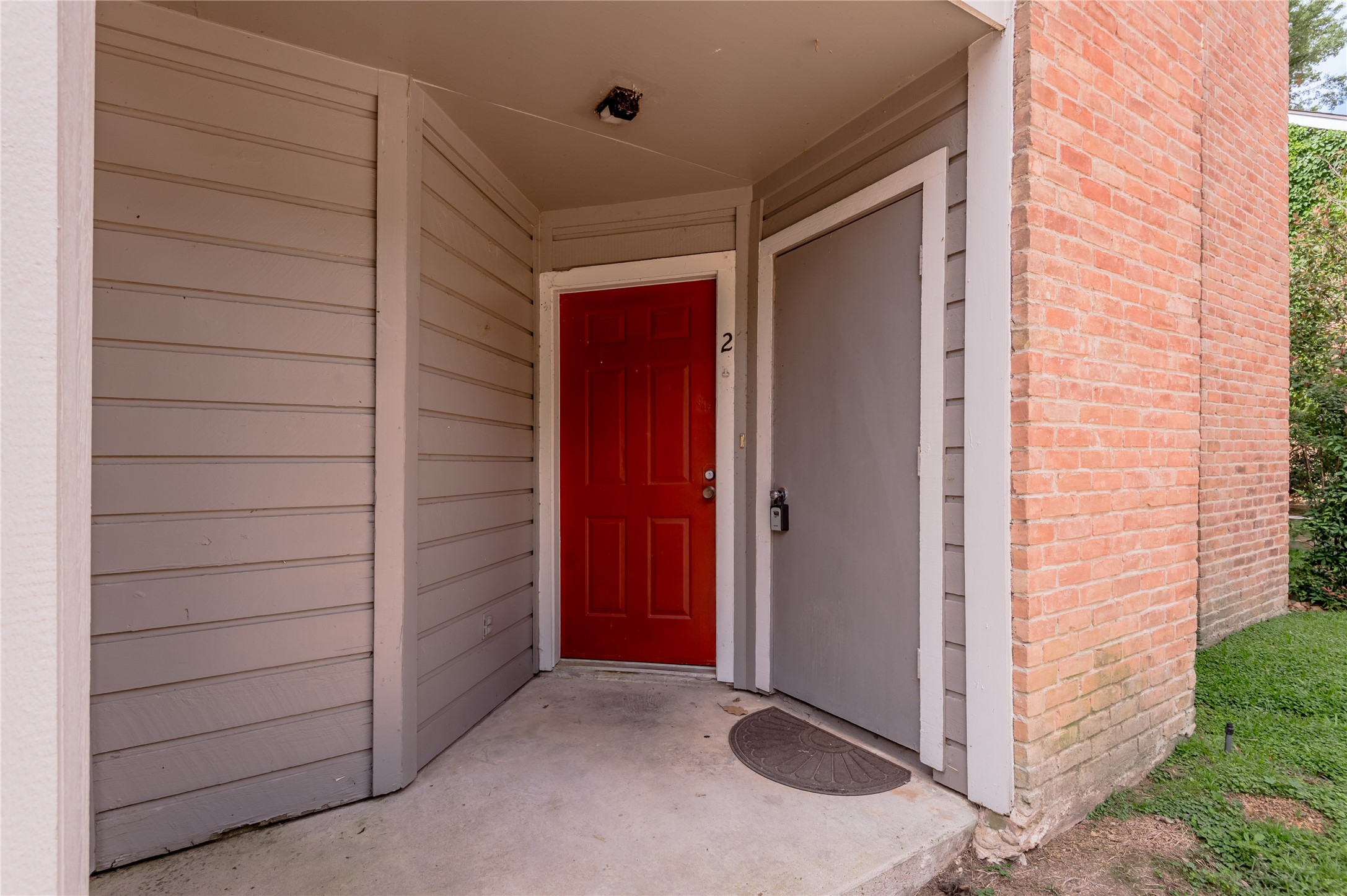 2401 Sycamore Avenue C2 Property Photo 5