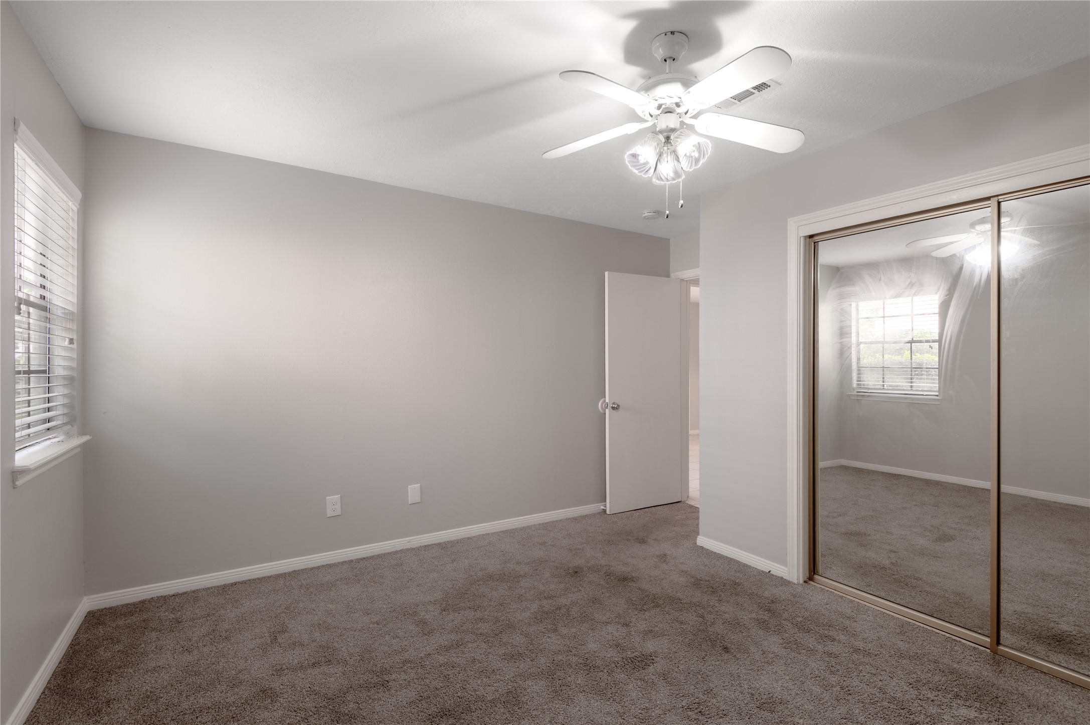 2401 Sycamore Avenue C2 Property Photo 18