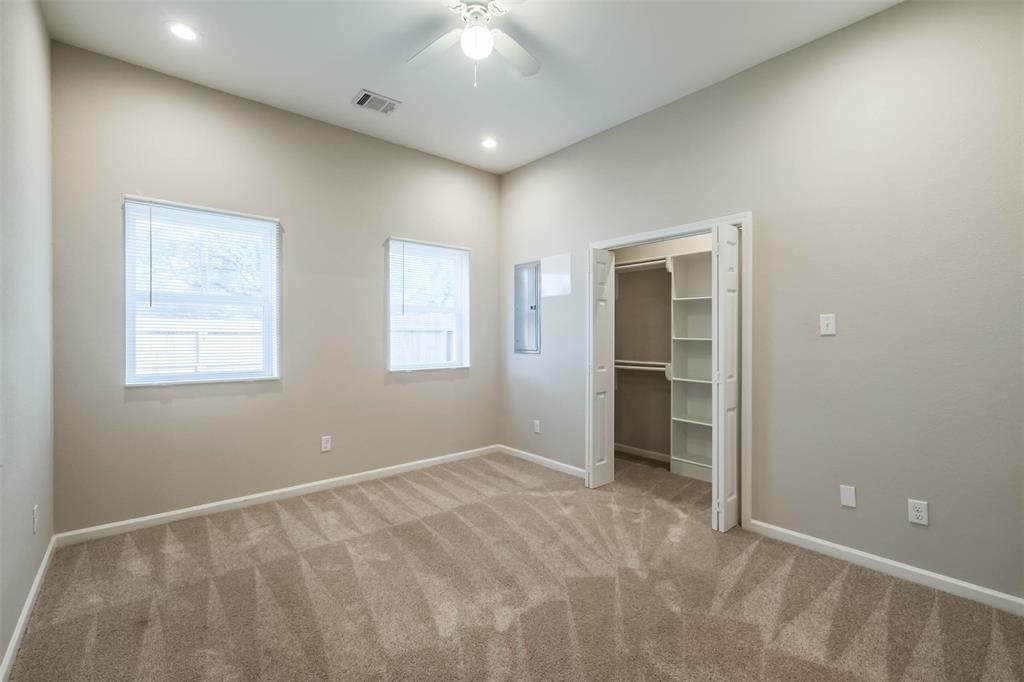 3207 Avenue O Property Photo 15