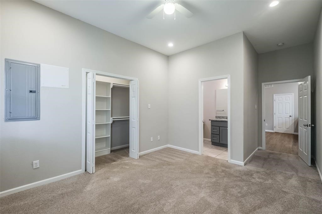 3207 Avenue O Property Photo 16